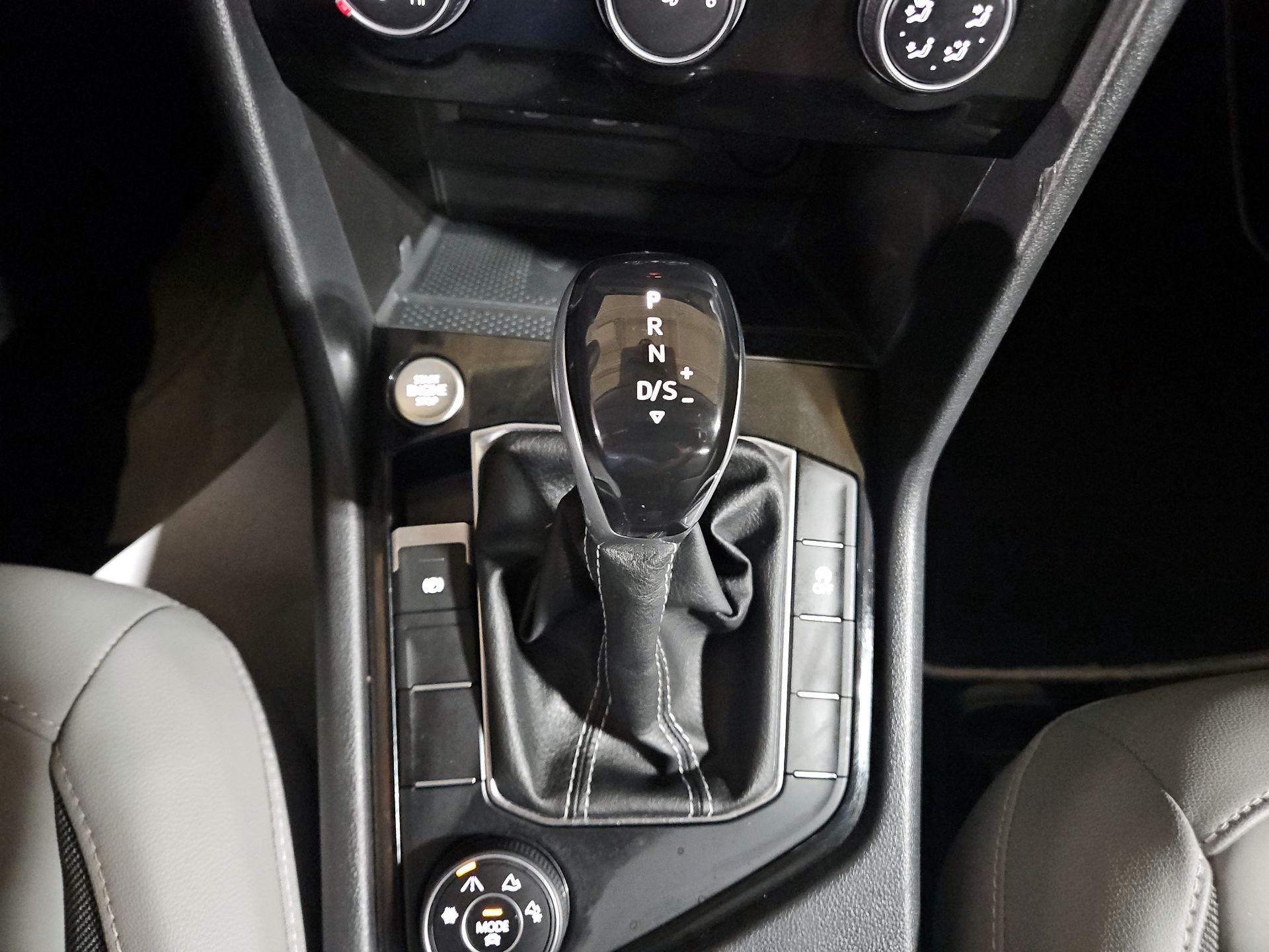 Thumbnail: 2023 Volkswagen Taos - 15