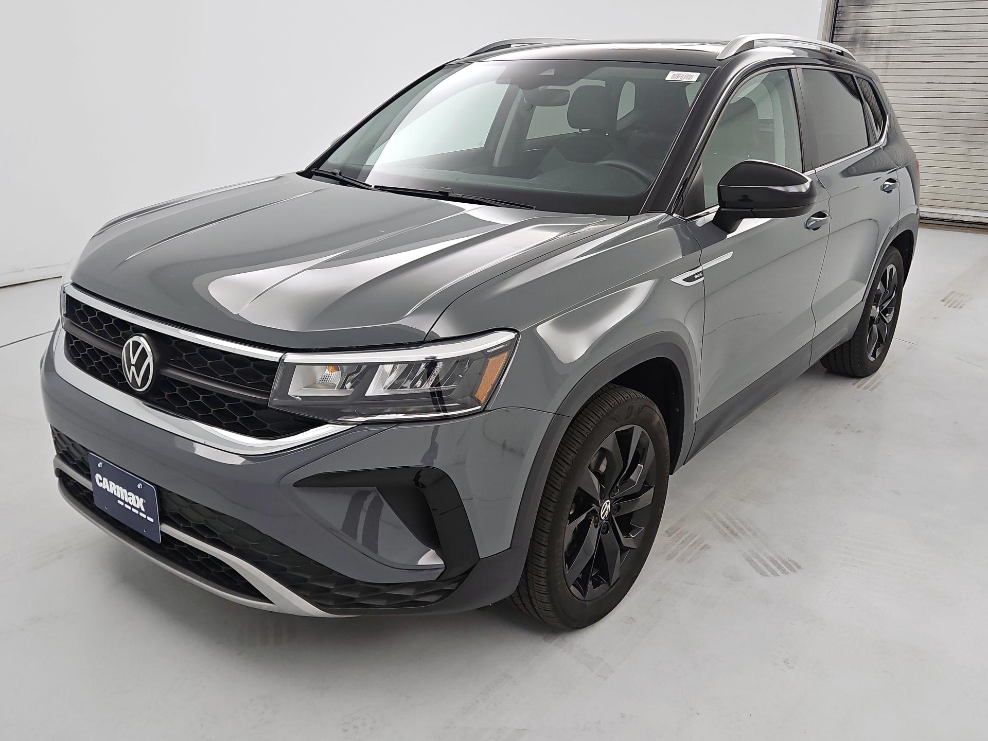 Thumbnail: 2023 Volkswagen Taos - 3