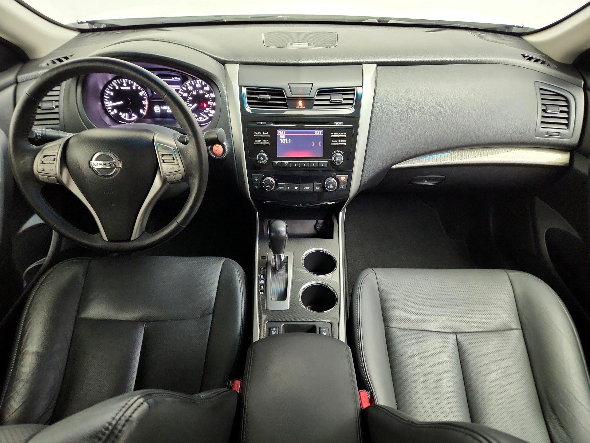 Thumbnail: 2015 Nissan Altima - 9