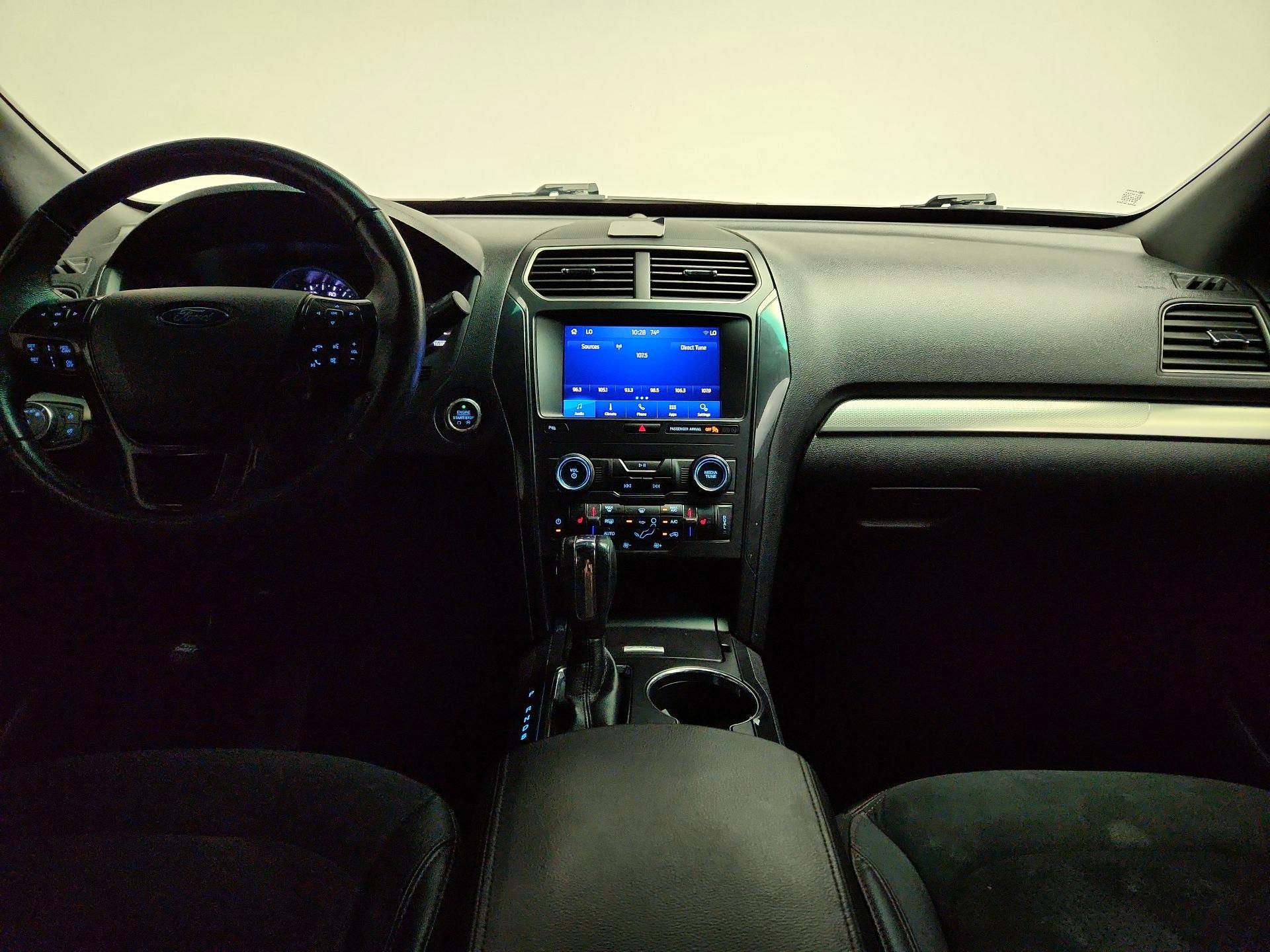 Thumbnail: 2018 Ford Explorer - 9