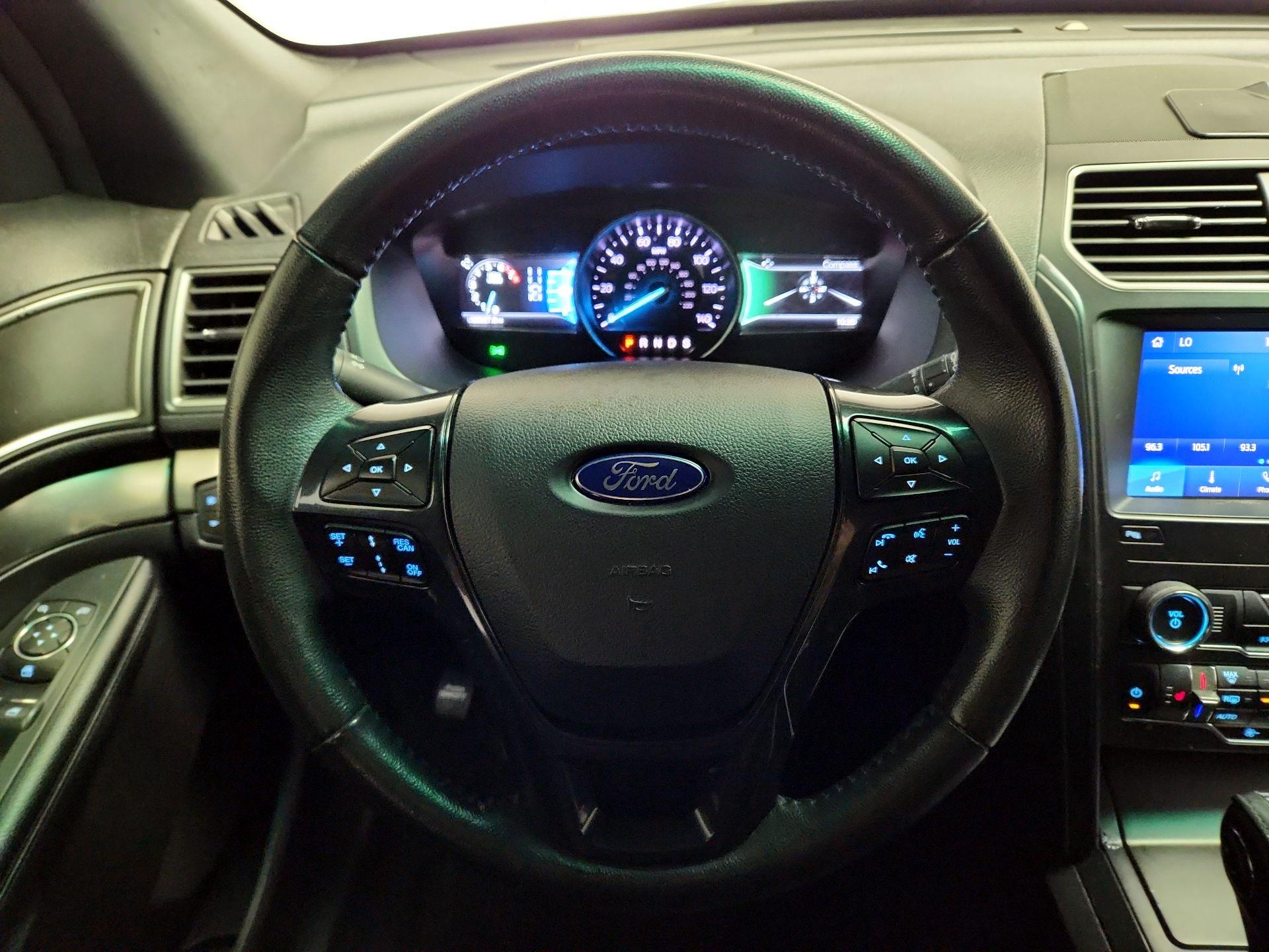Thumbnail: 2018 Ford Explorer - 10