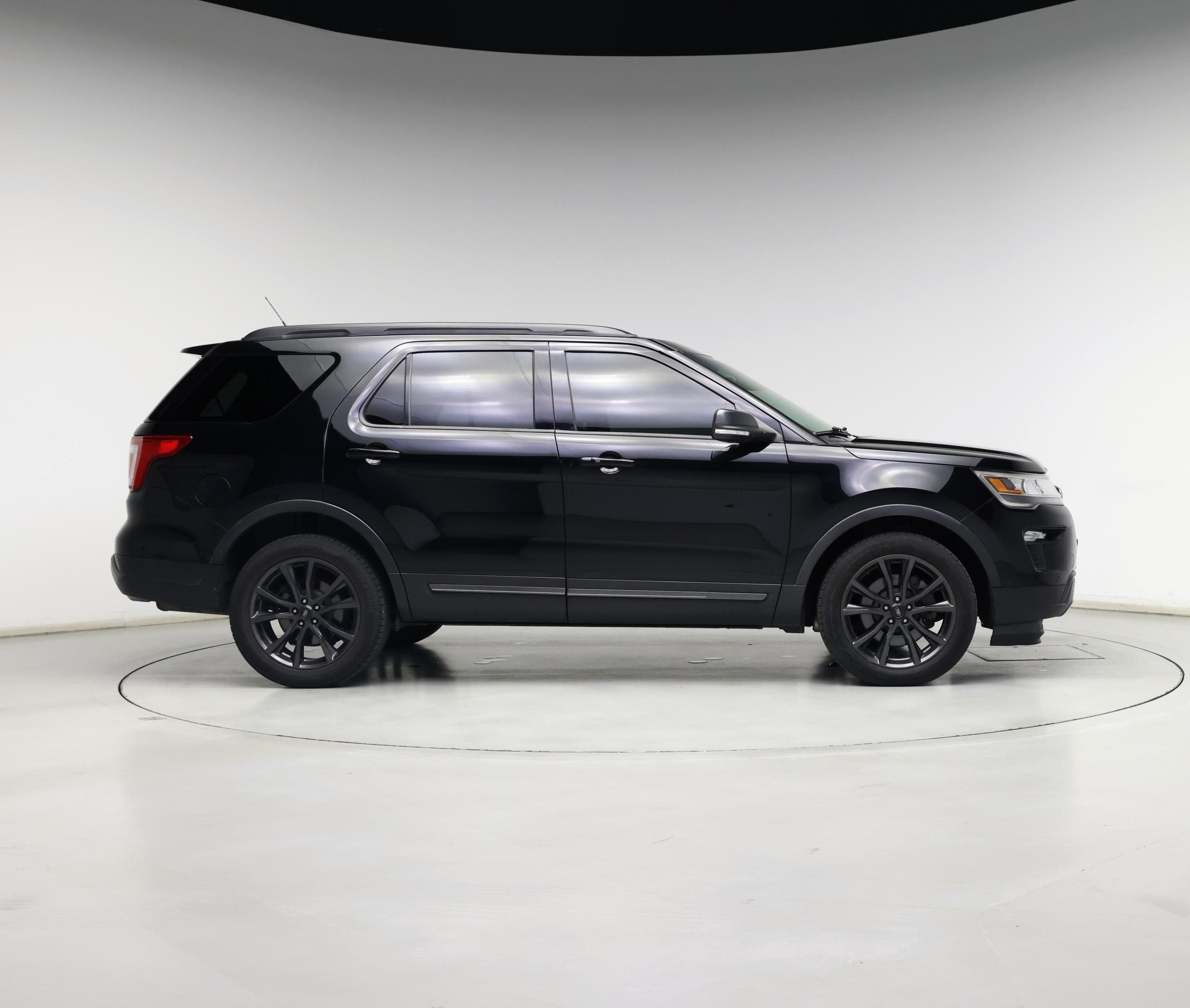 Thumbnail: 2018 Ford Explorer - 7