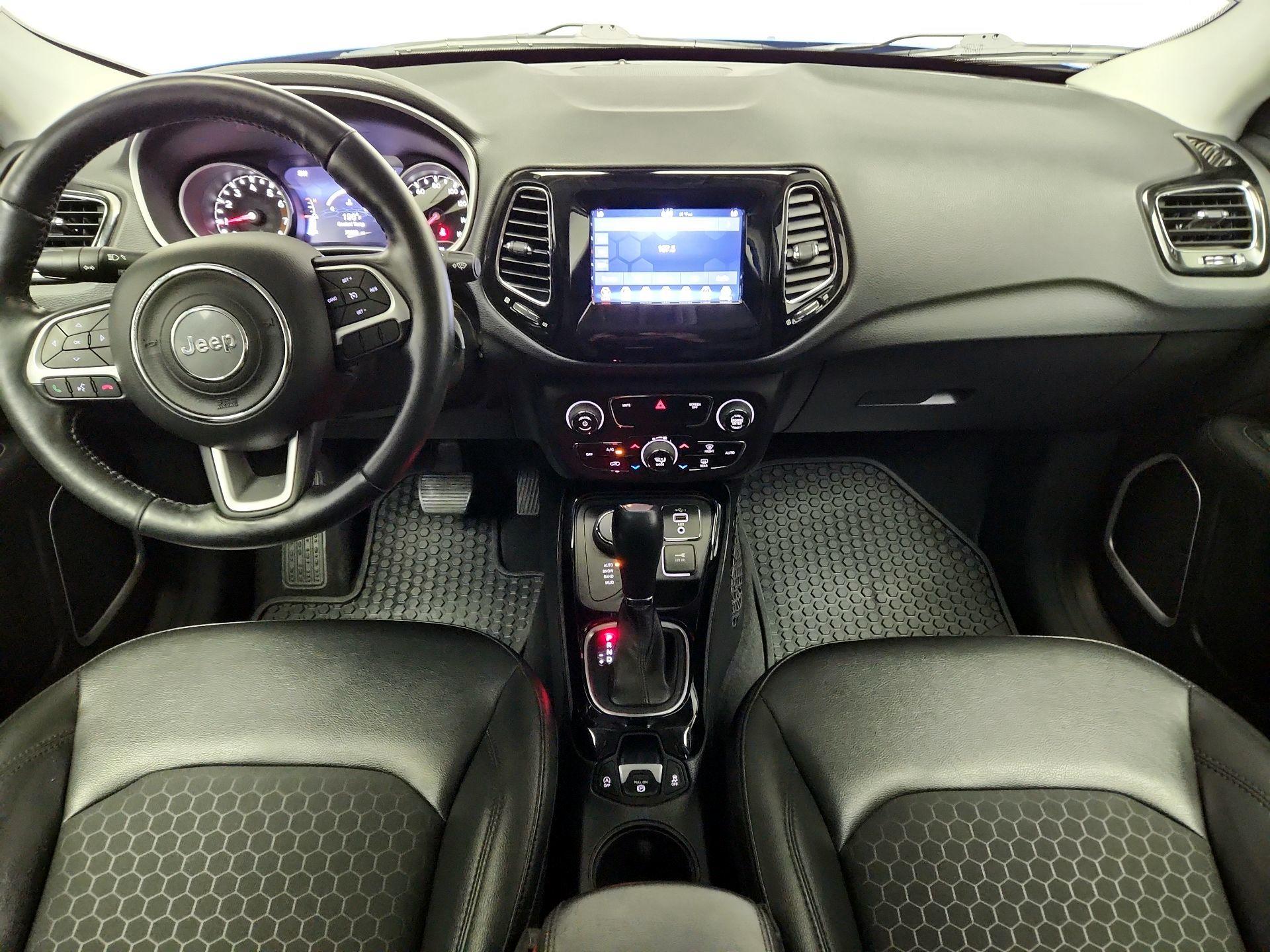 Thumbnail: 2019 Jeep Compass - 9