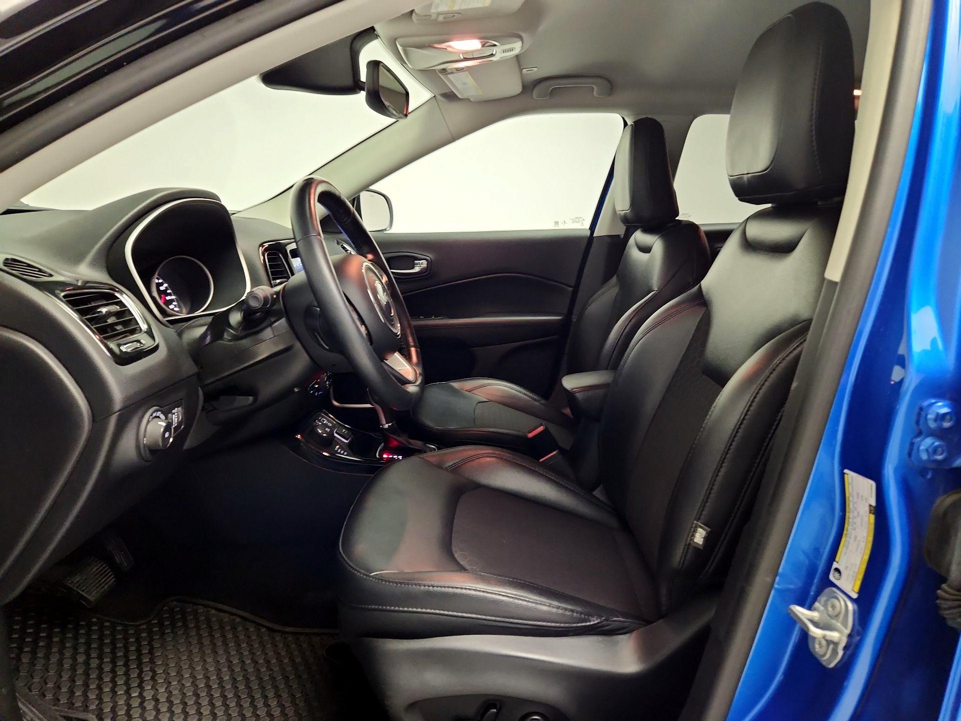 Thumbnail: 2019 Jeep Compass - 11
