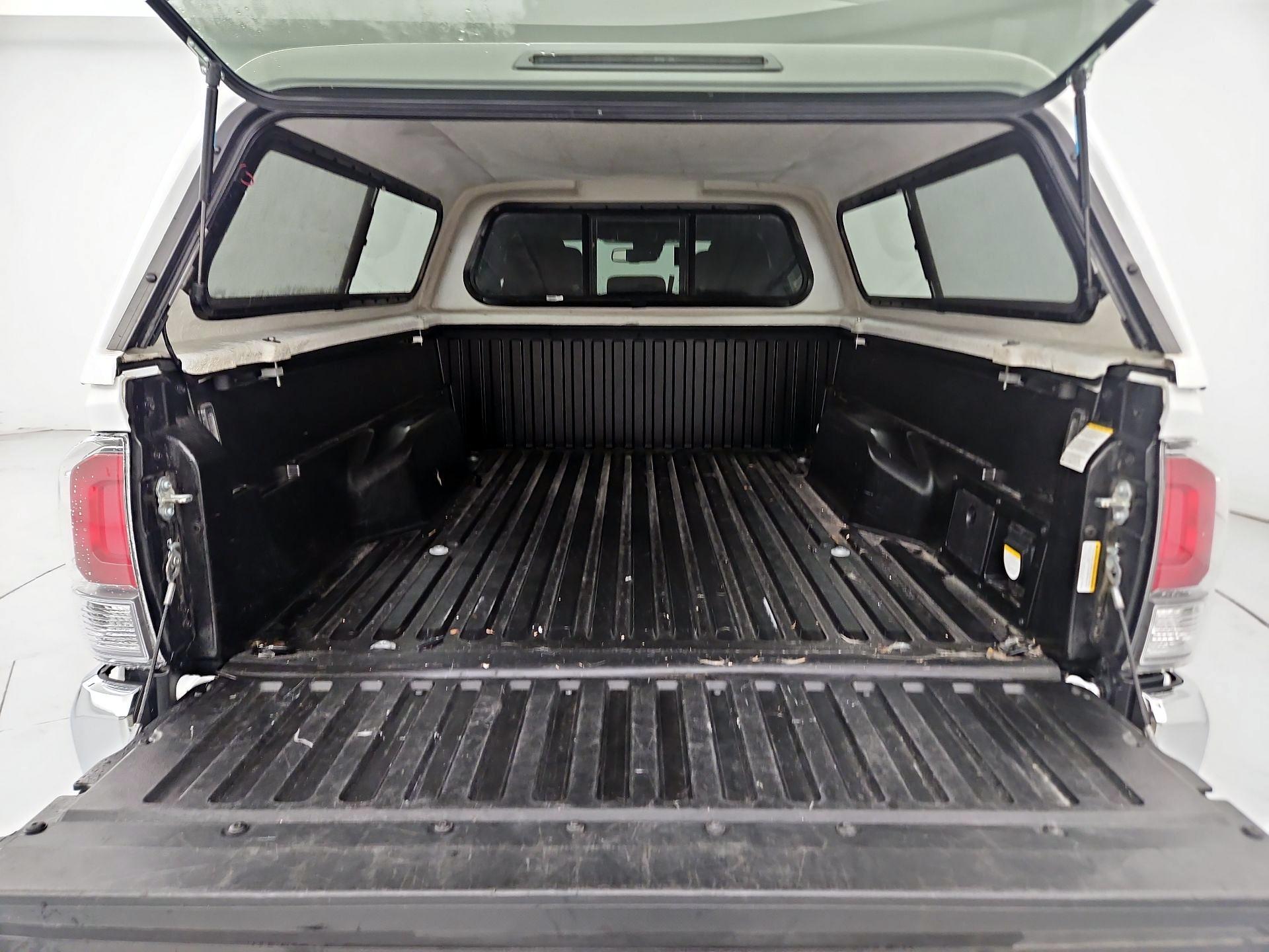 Thumbnail: 2023 Toyota Tacoma - 20