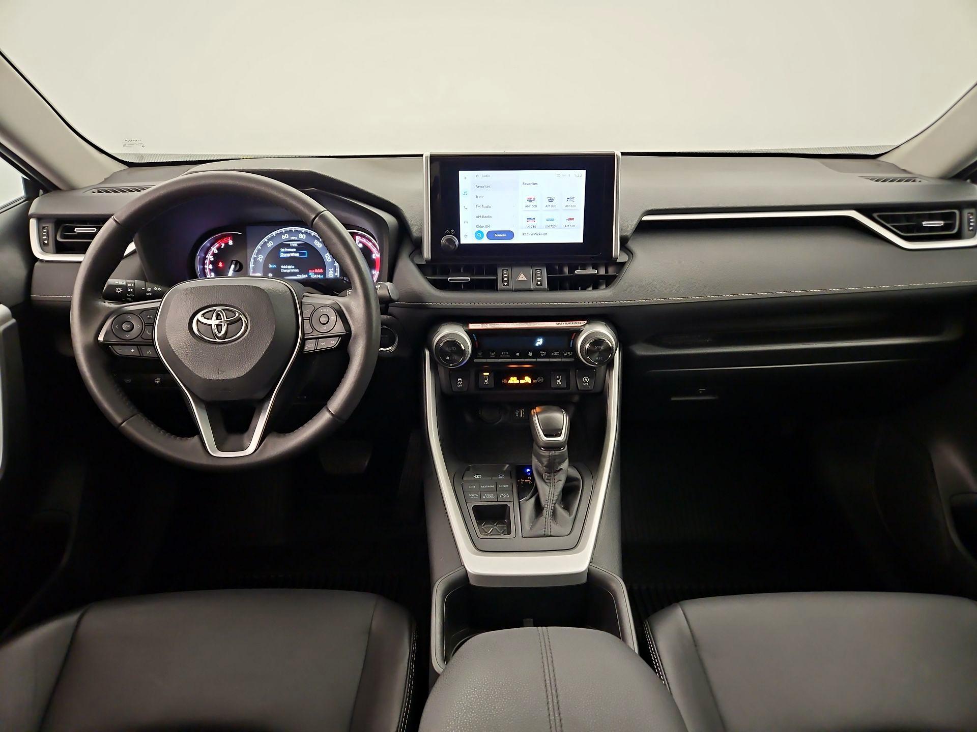 Thumbnail: 2025 Toyota RAV4 - 9