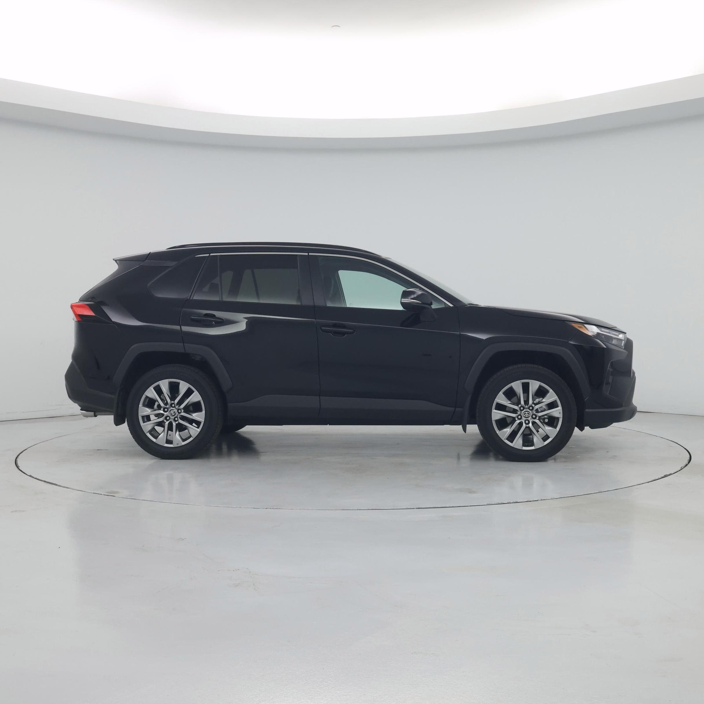 Thumbnail: 2025 Toyota RAV4 - 7