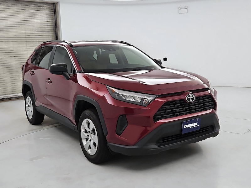 2020 Toyota RAV4 LE -
                  Hillside, IL