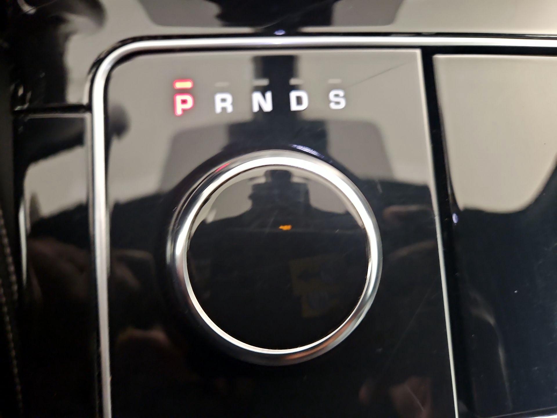 Thumbnail: 2019 Land Rover Range Rover Velar - 18