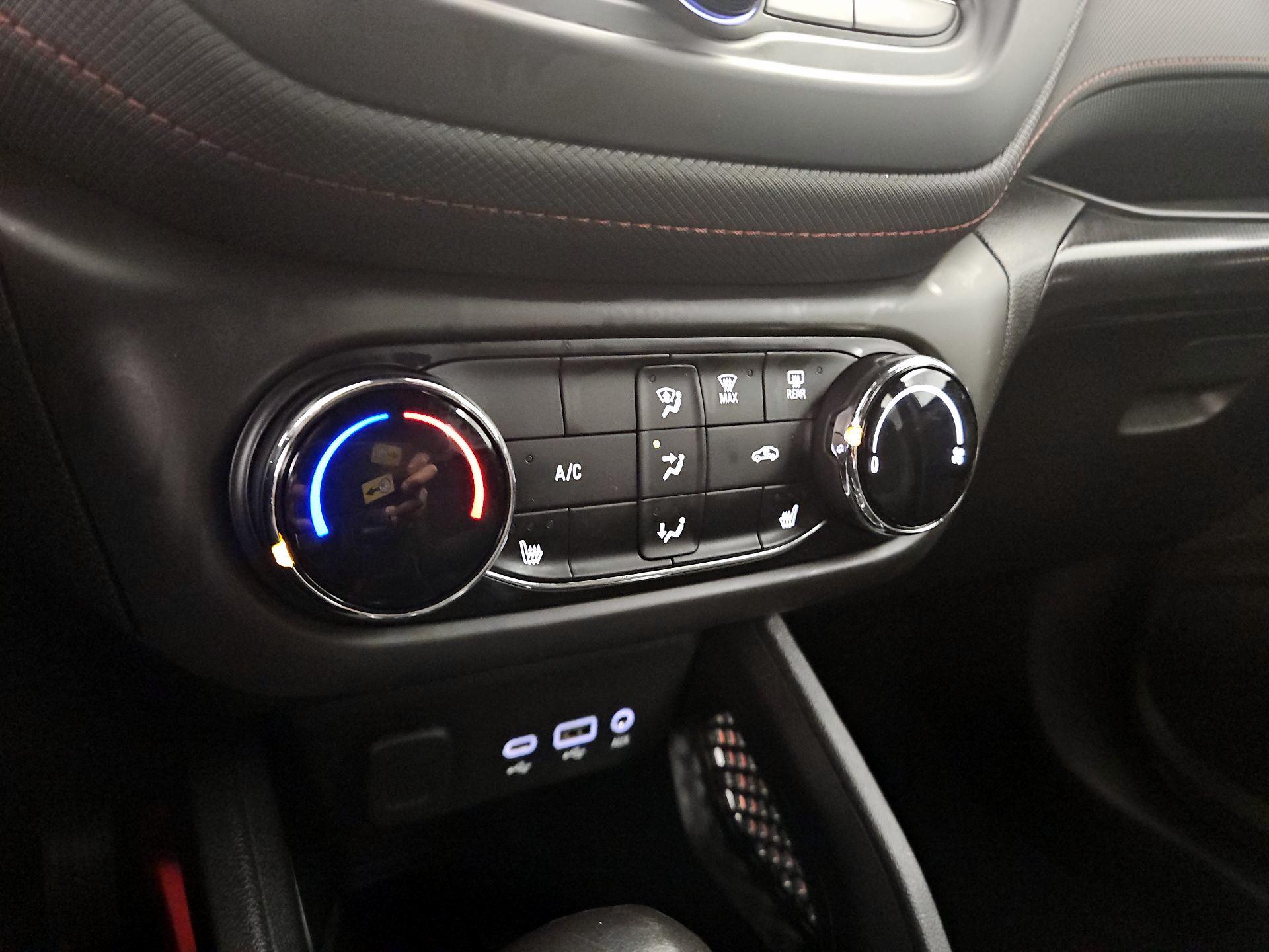 Thumbnail: 2021 Chevrolet TrailBlazer - 16