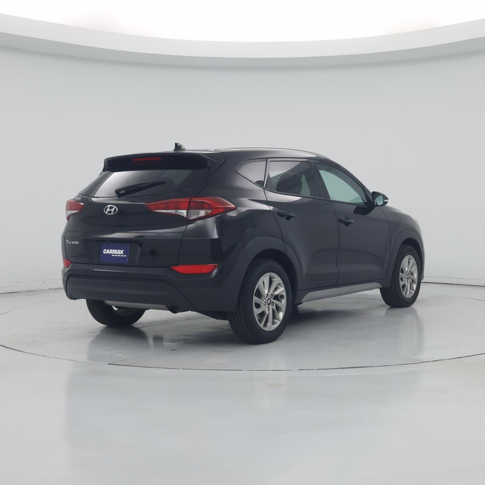 Thumbnail: 2017 Hyundai Tucson - 8