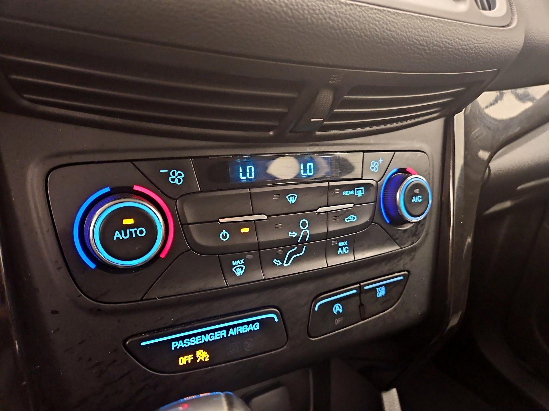Thumbnail: 2017 Ford Escape - 16