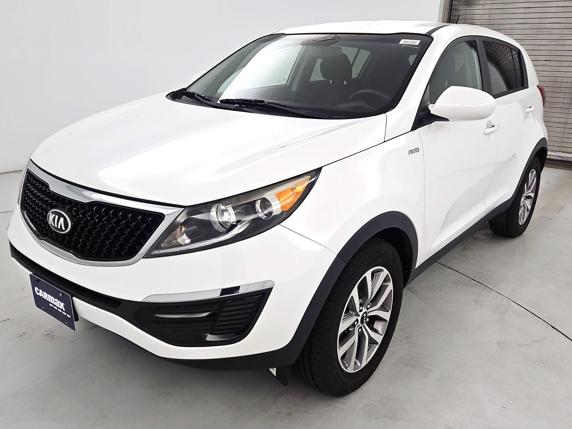 Thumbnail: 2016 Kia Sportage - 3