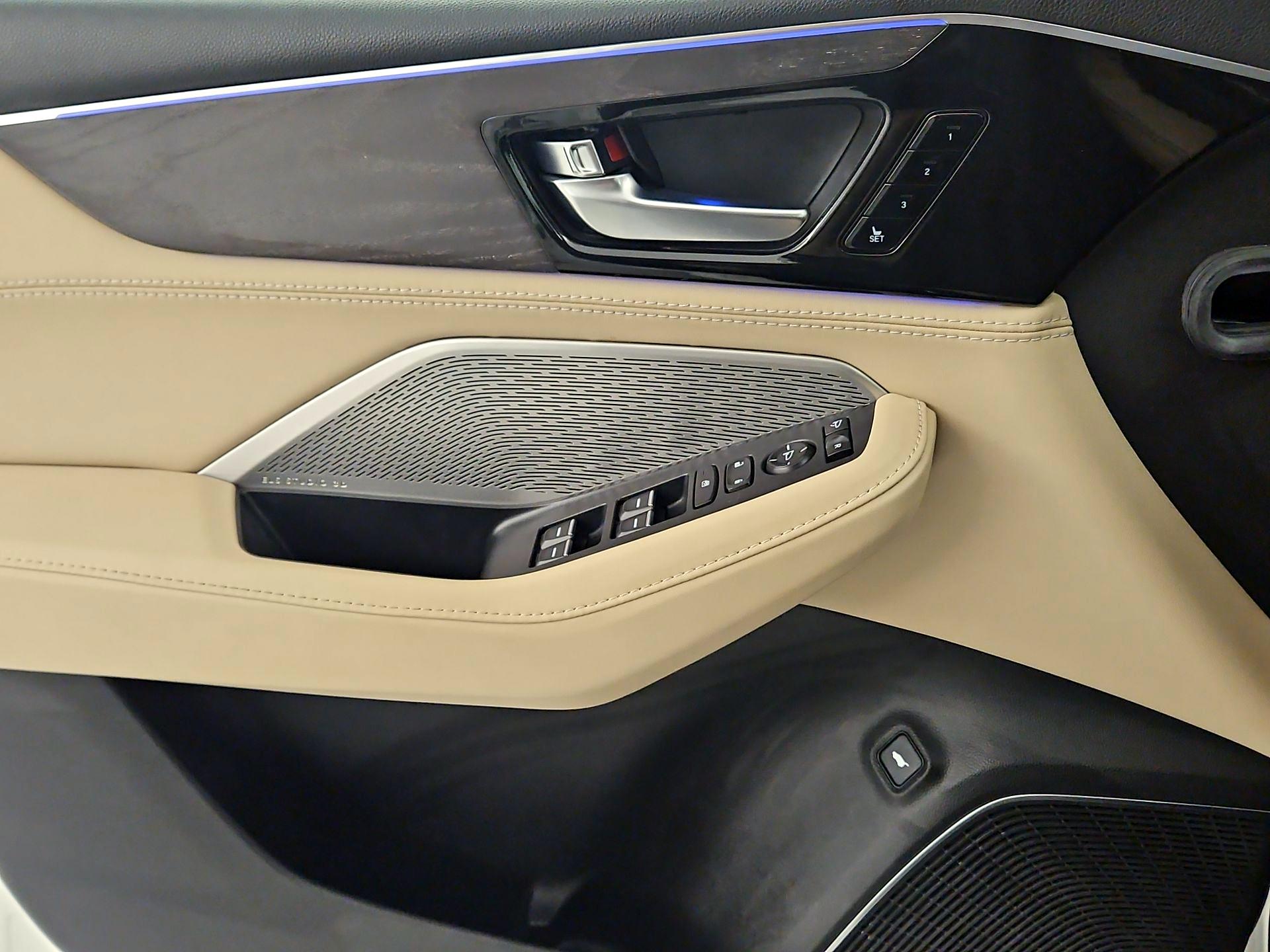 Thumbnail: 2023 Acura MDX - 10