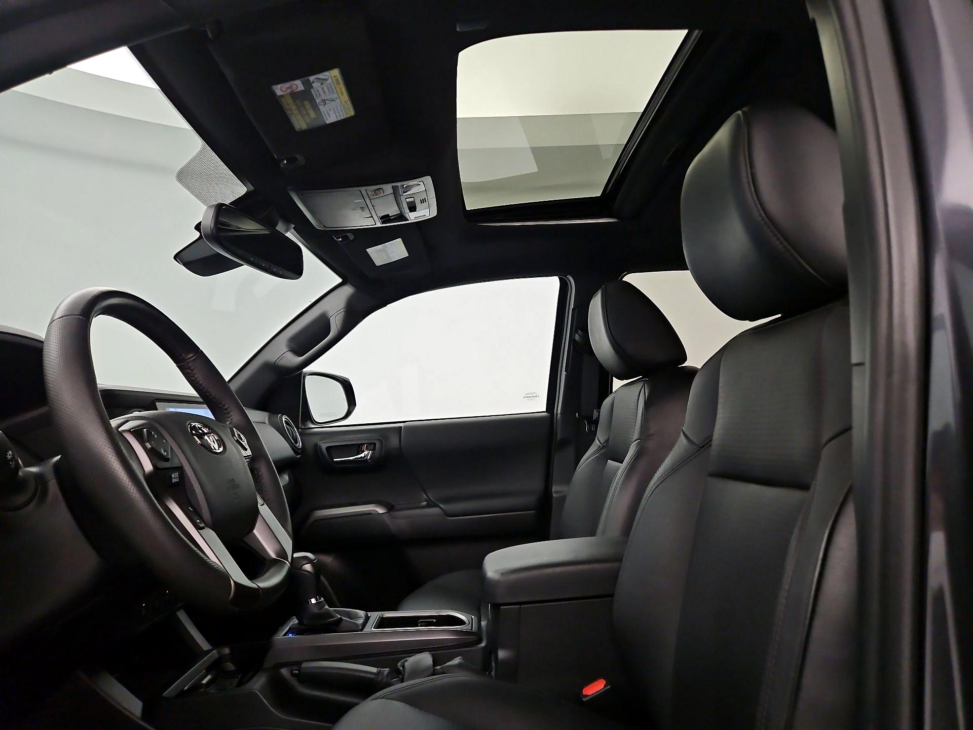 Thumbnail: 2023 Toyota Tacoma - 17