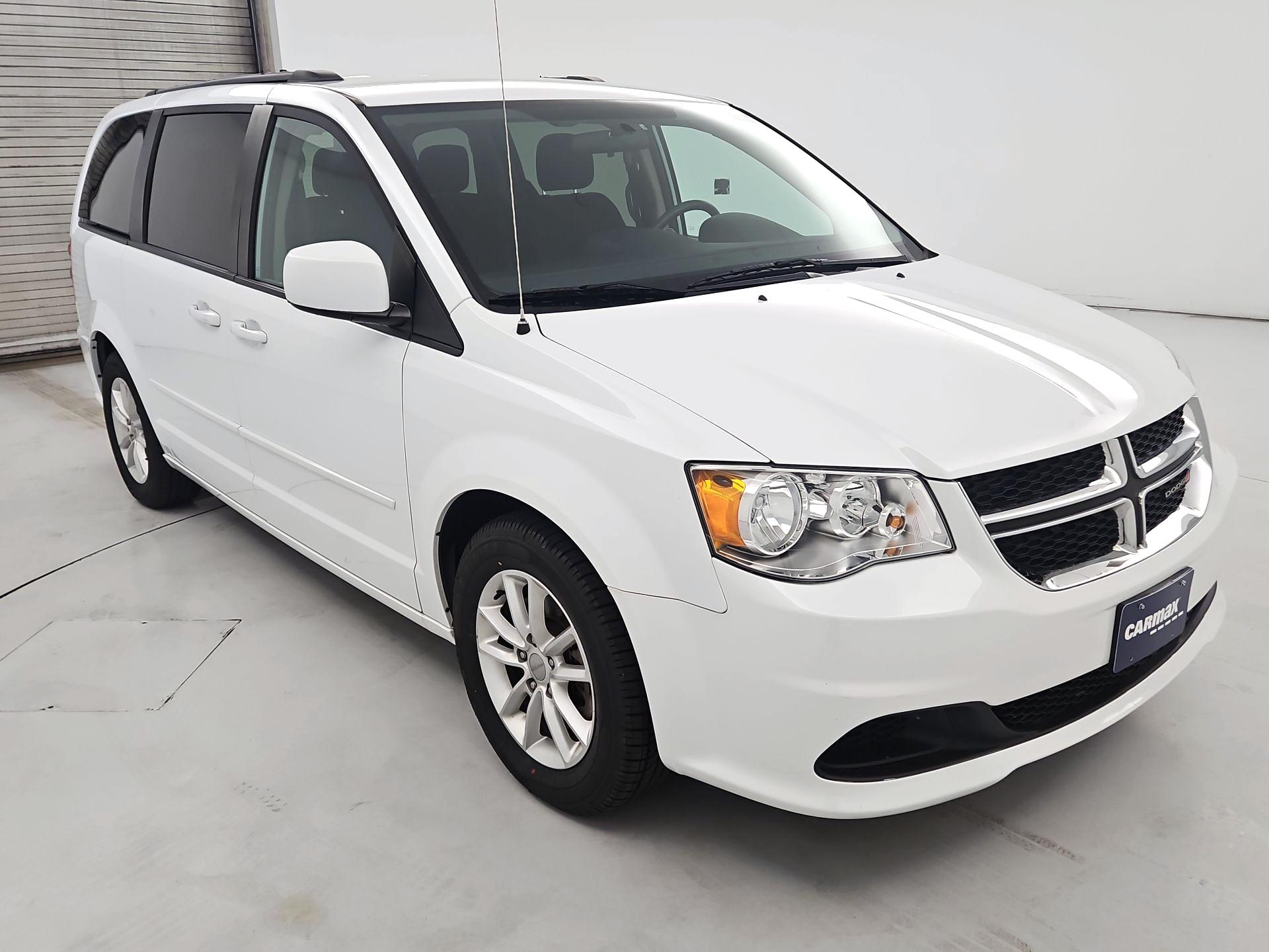 Thumbnail: 2016 Dodge Grand Caravan - 1