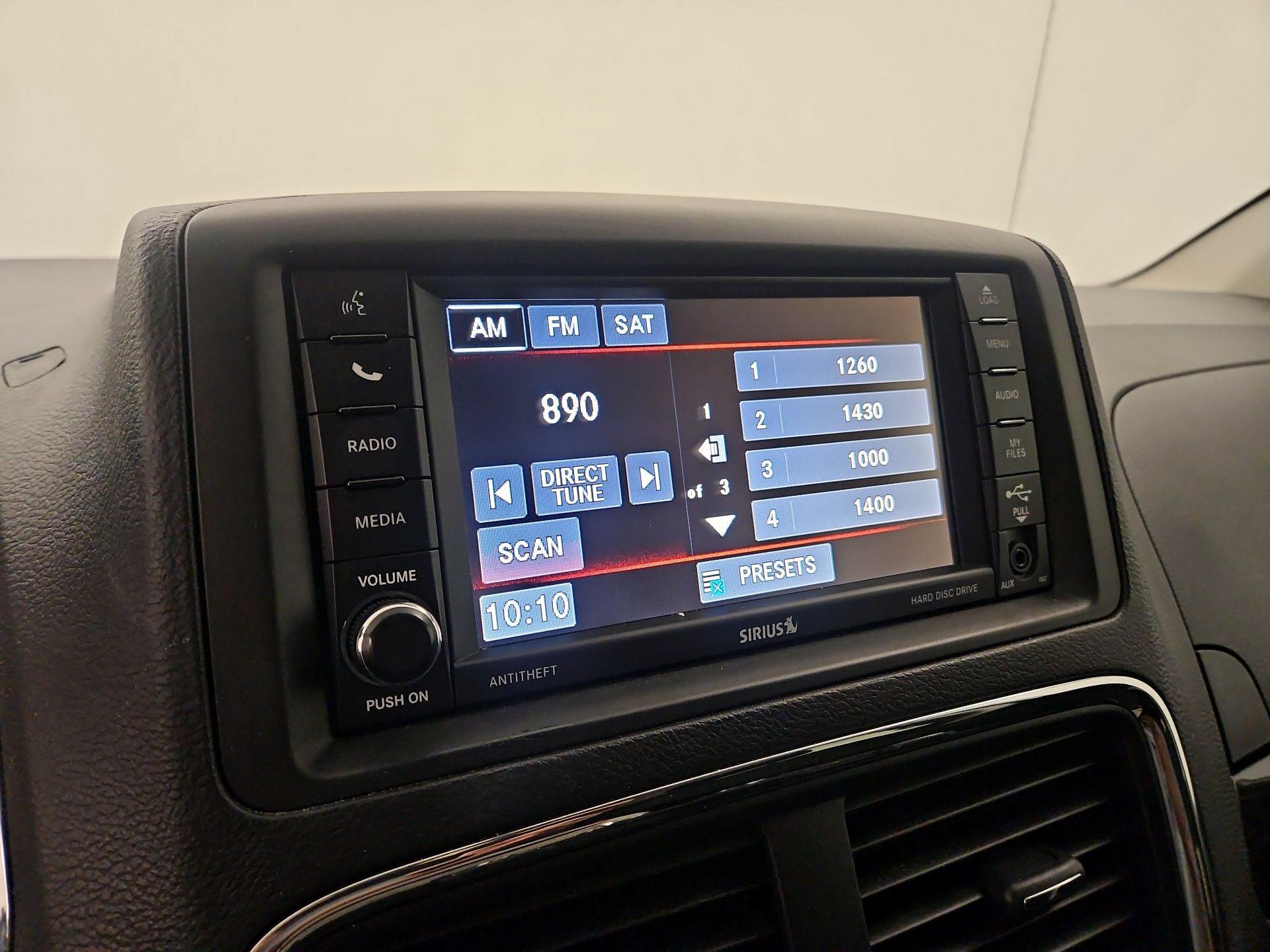 Thumbnail: 2016 Dodge Grand Caravan - 13