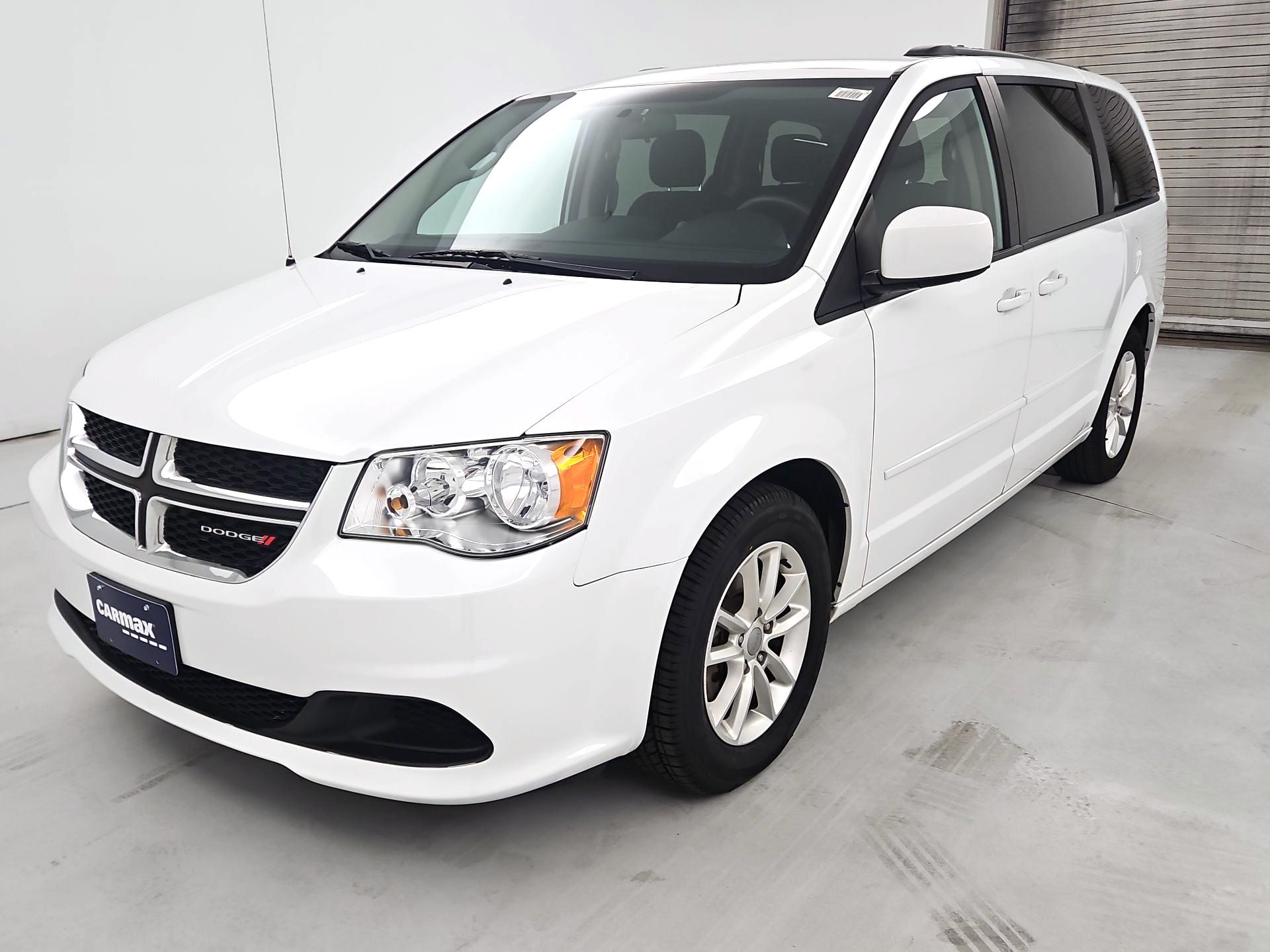 Thumbnail: 2016 Dodge Grand Caravan - 3