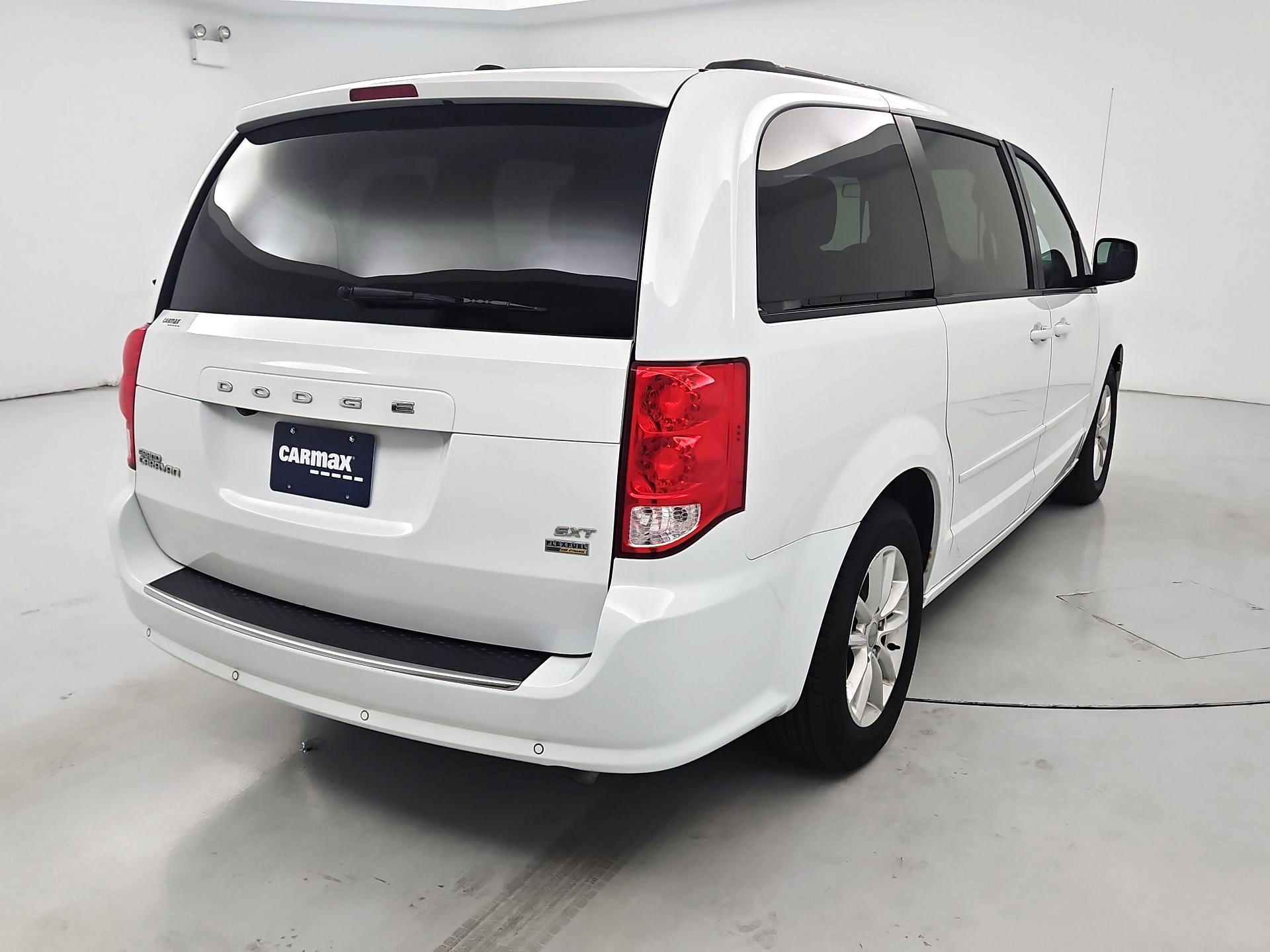Thumbnail: 2016 Dodge Grand Caravan - 5