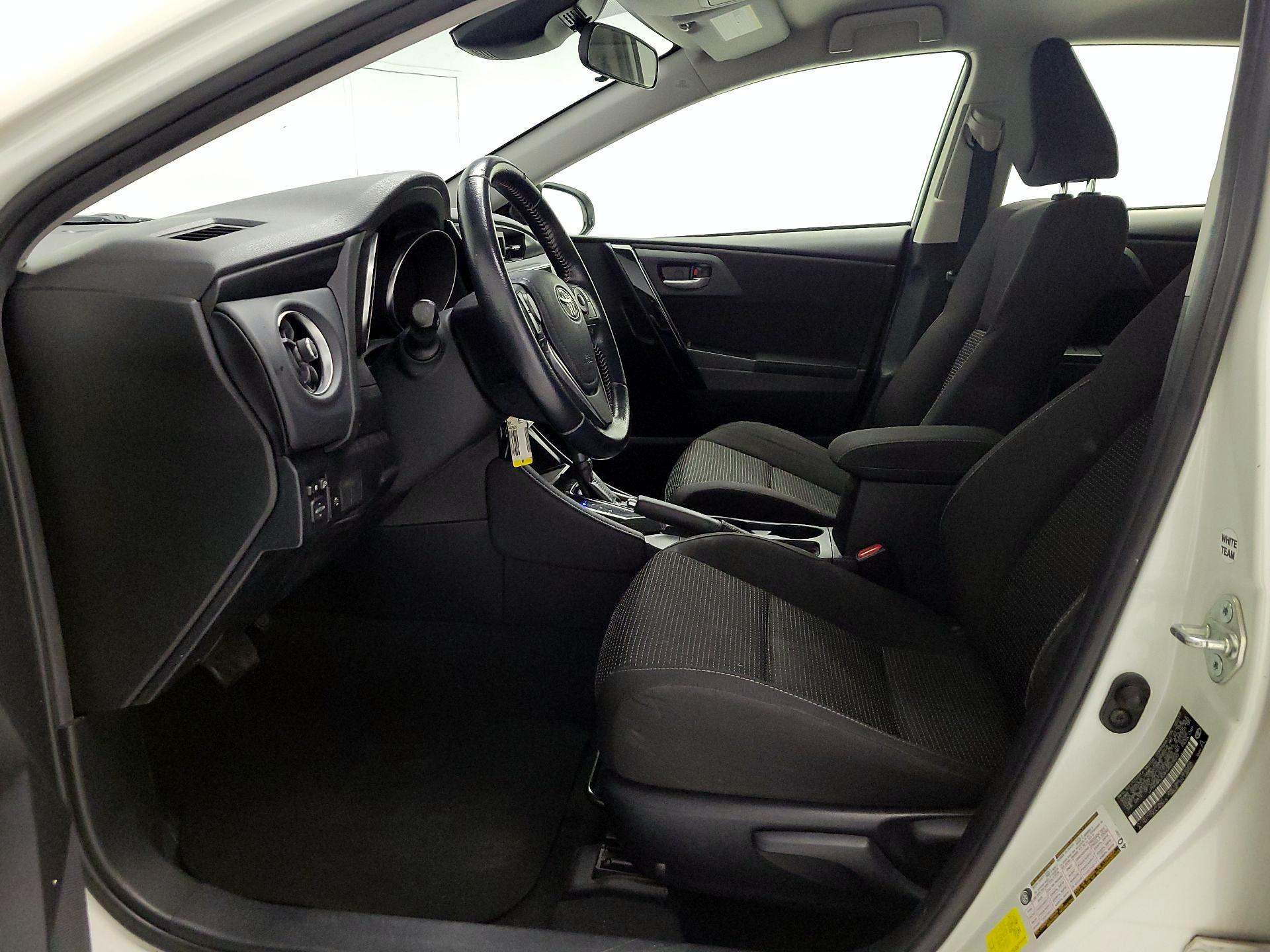 Thumbnail: 2017 Toyota Corolla iM - 11
