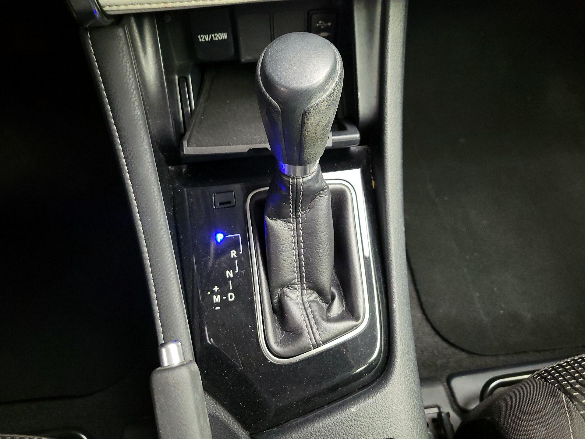 Thumbnail: 2017 Toyota Corolla iM - 15