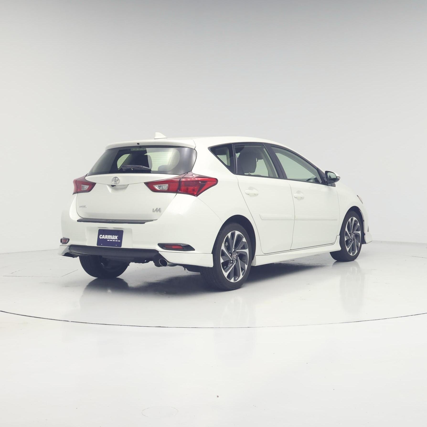 Thumbnail: 2017 Toyota Corolla iM - 8