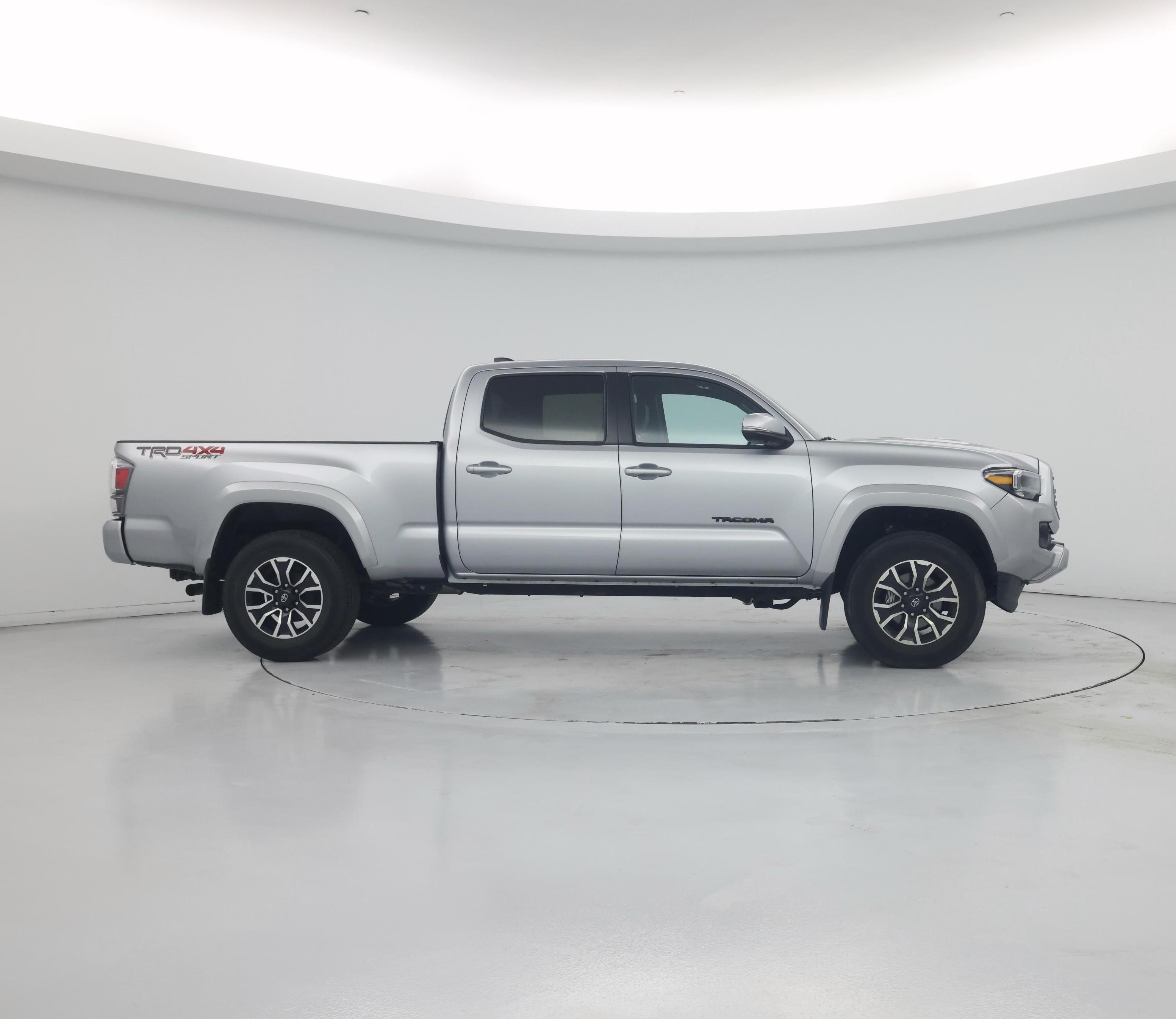 Thumbnail: 2023 Toyota Tacoma - 7