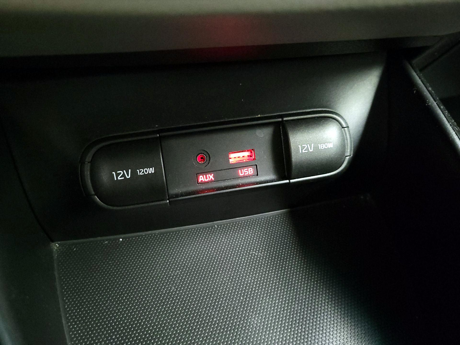 Thumbnail: 2016 Kia Soul - 17
