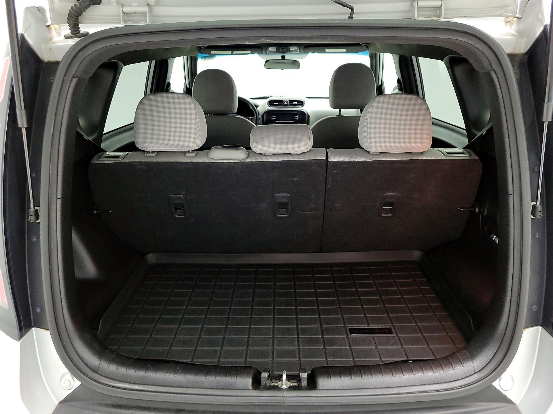 Thumbnail: 2016 Kia Soul - 19