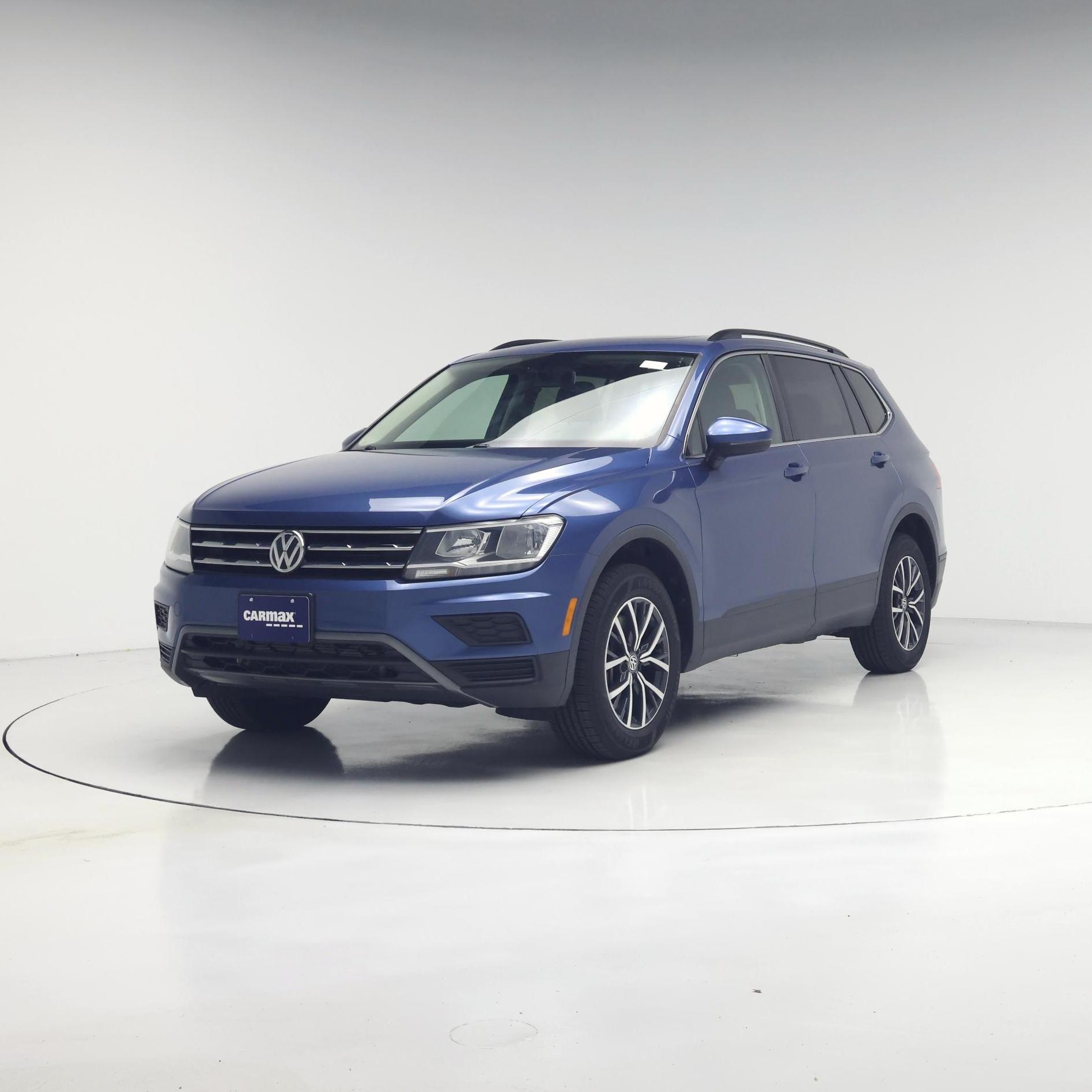 Thumbnail: 2019 Volkswagen Tiguan - 4
