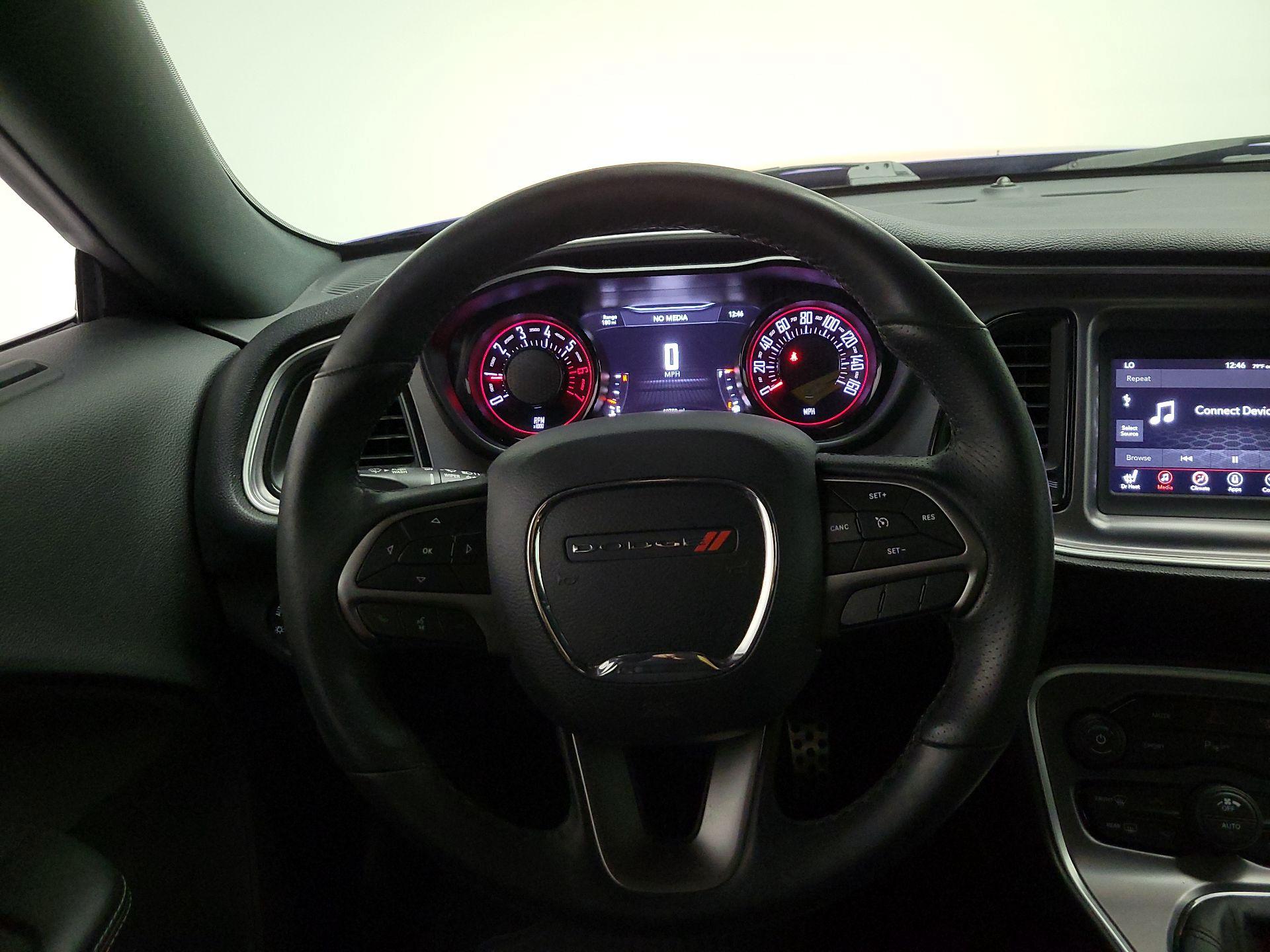 Thumbnail: 2019 Dodge Challenger - 10