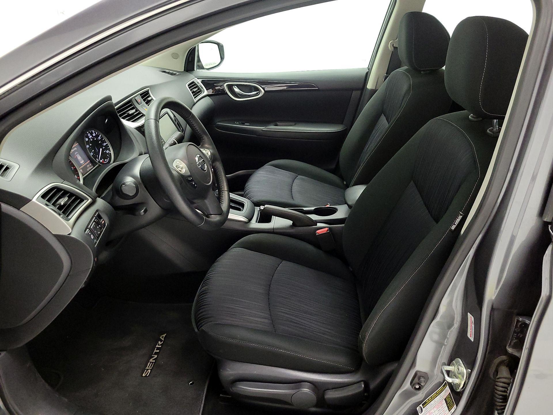 Thumbnail: 2019 Nissan Sentra - 11