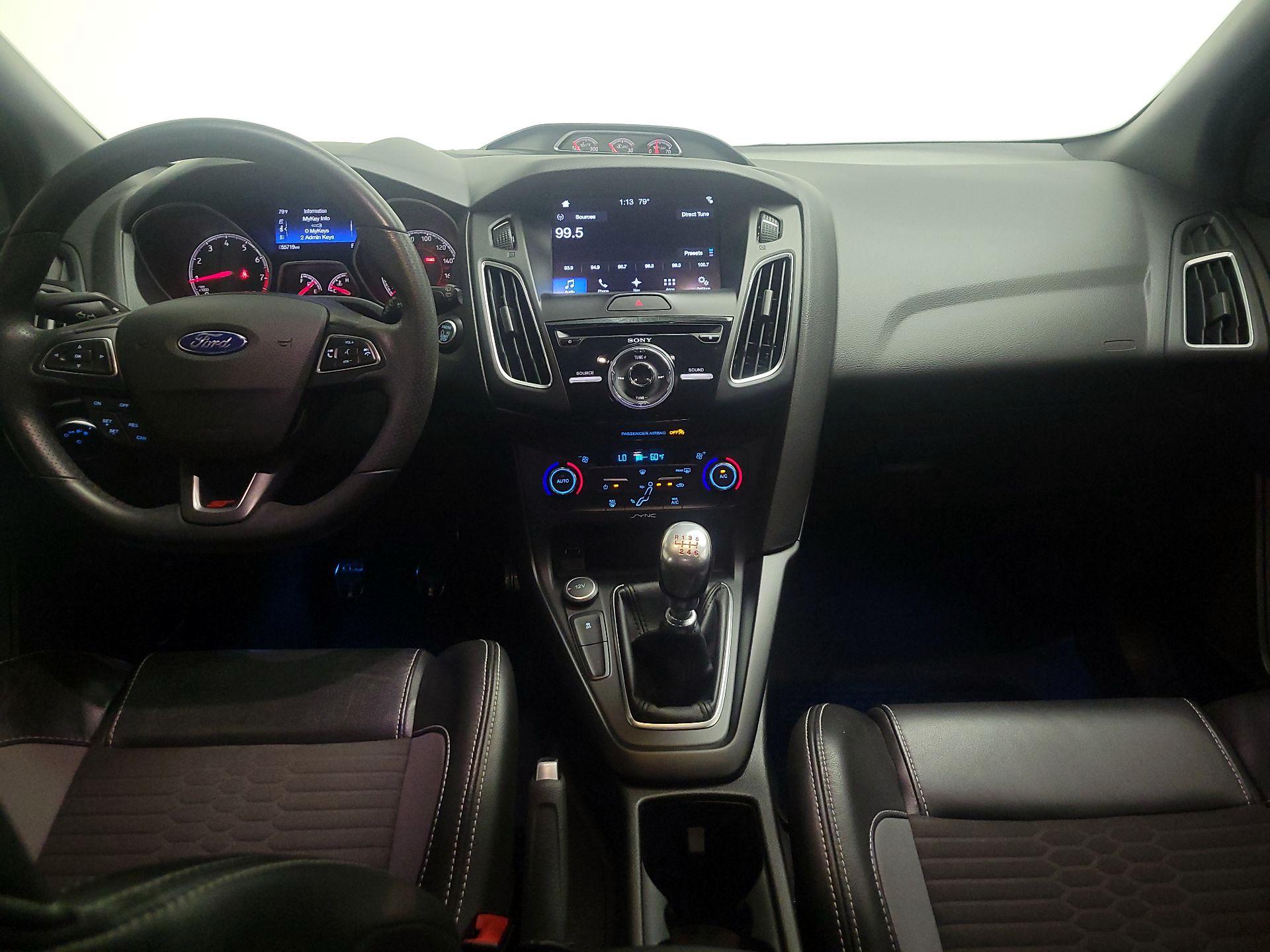 Thumbnail: 2017 Ford Focus - 9