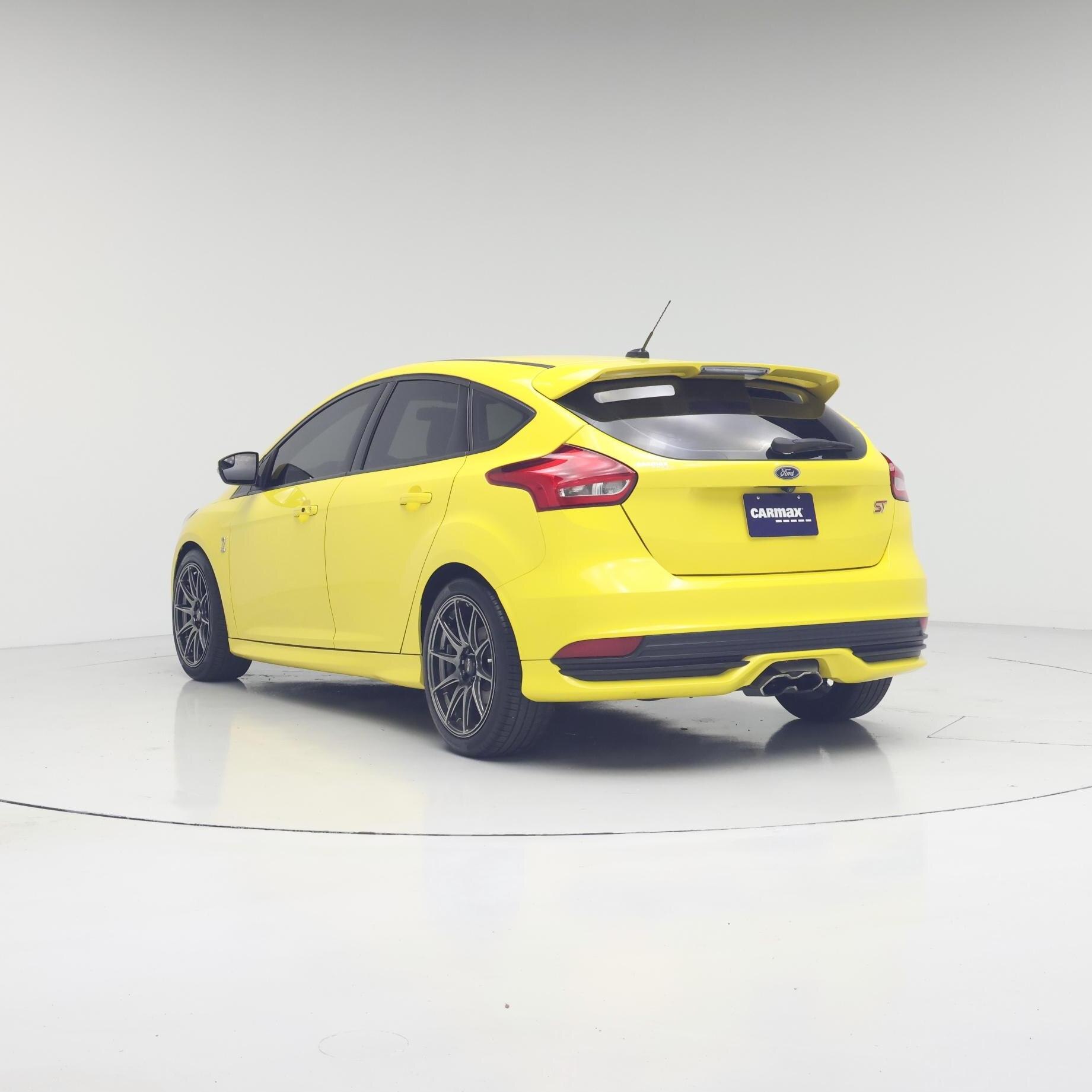 Thumbnail: 2017 Ford Focus - 2
