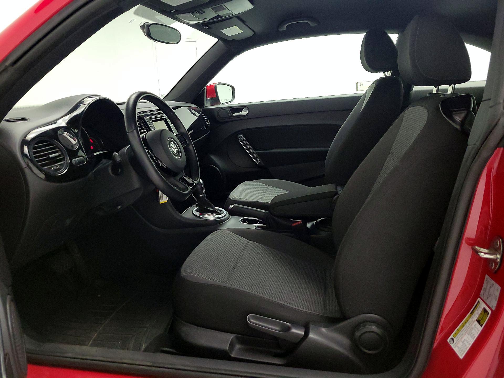 Thumbnail: 2019 Volkswagen Beetle - 11