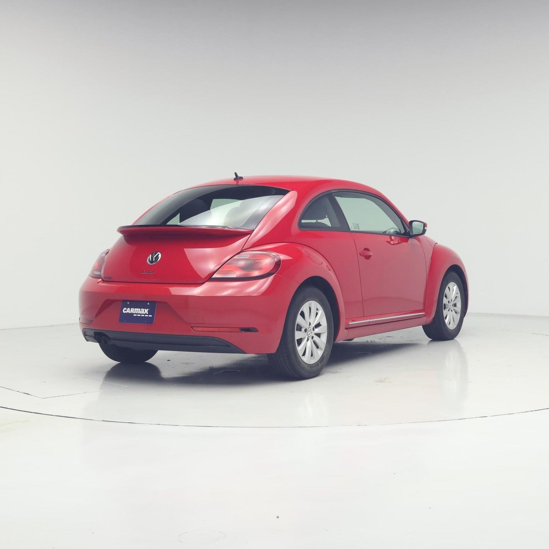Thumbnail: 2019 Volkswagen Beetle - 8