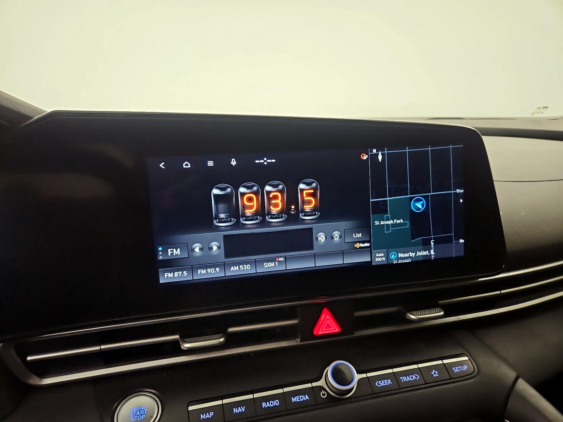 Thumbnail: 2023 Hyundai Elantra - 14
