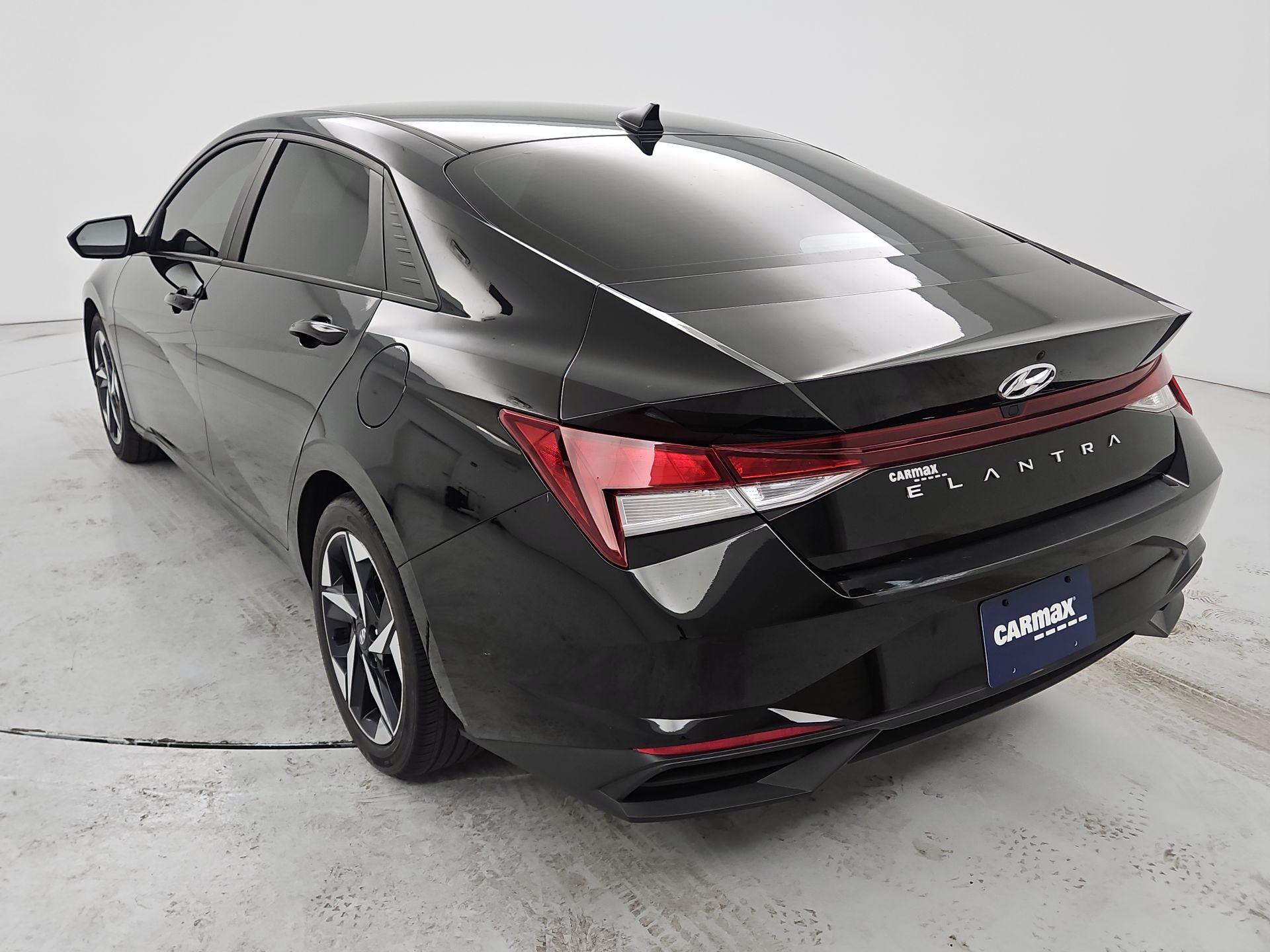 Thumbnail: 2023 Hyundai Elantra - 7
