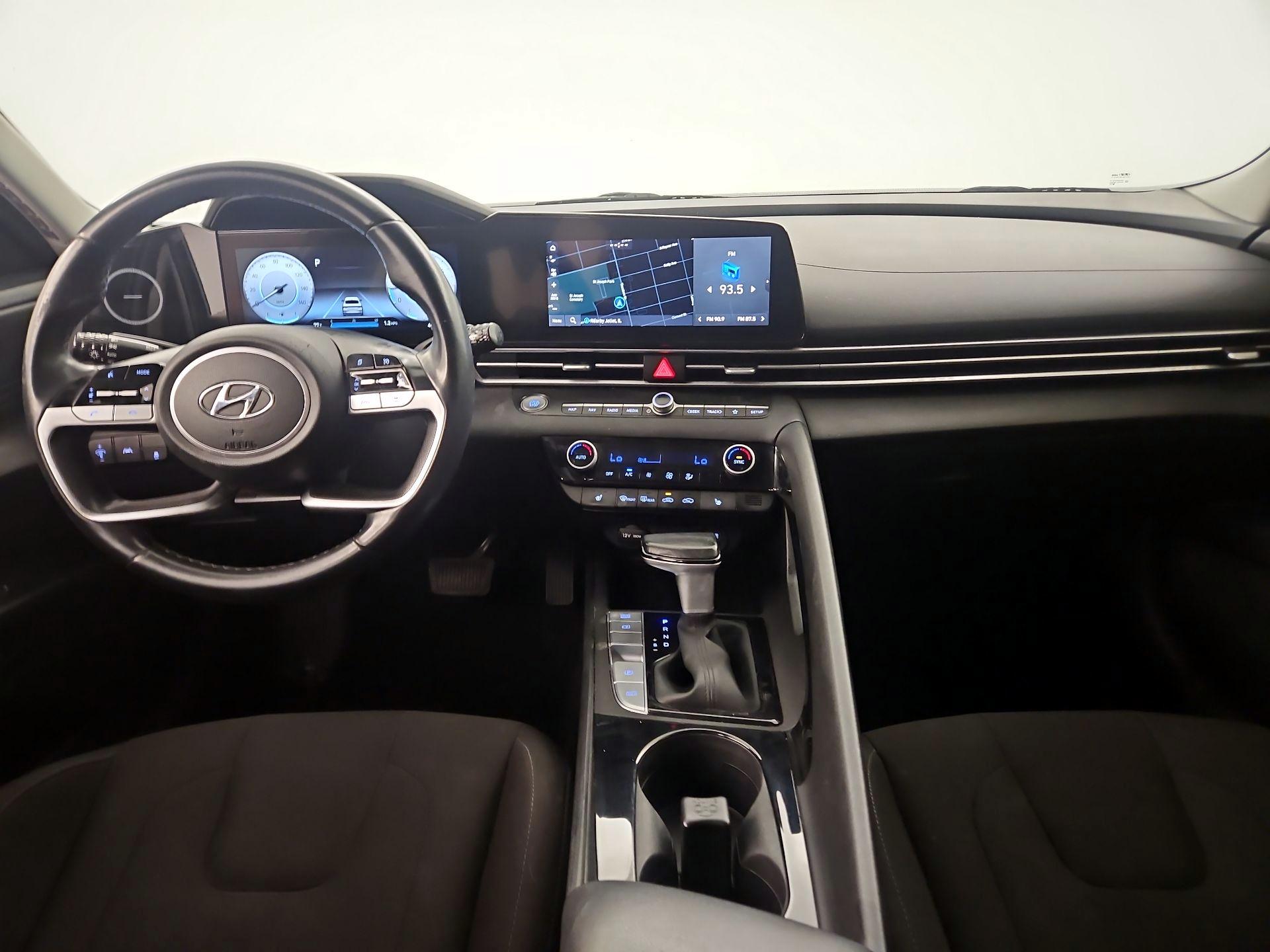 Thumbnail: 2023 Hyundai Elantra - 8