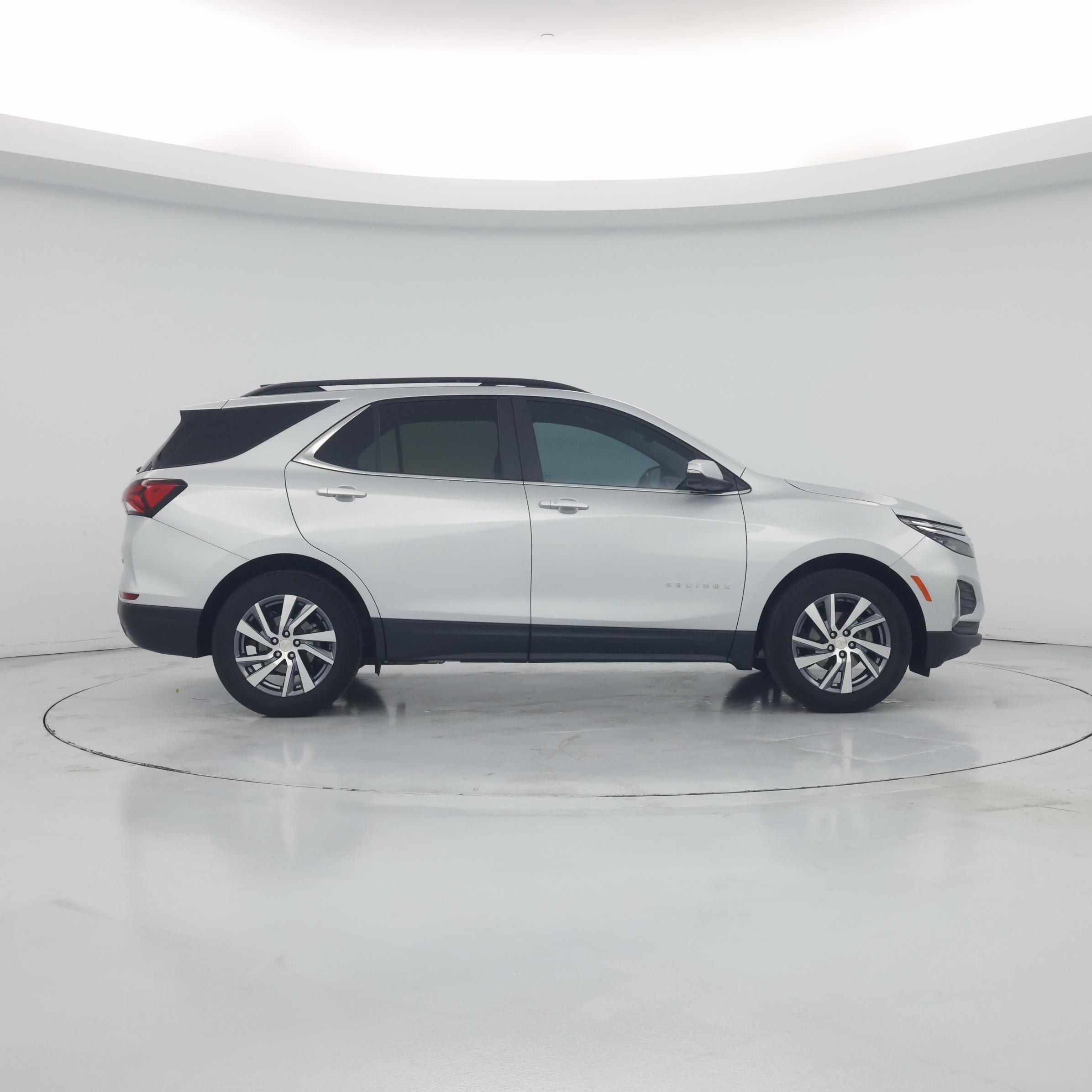 Thumbnail: 2022 Chevrolet Equinox - 7