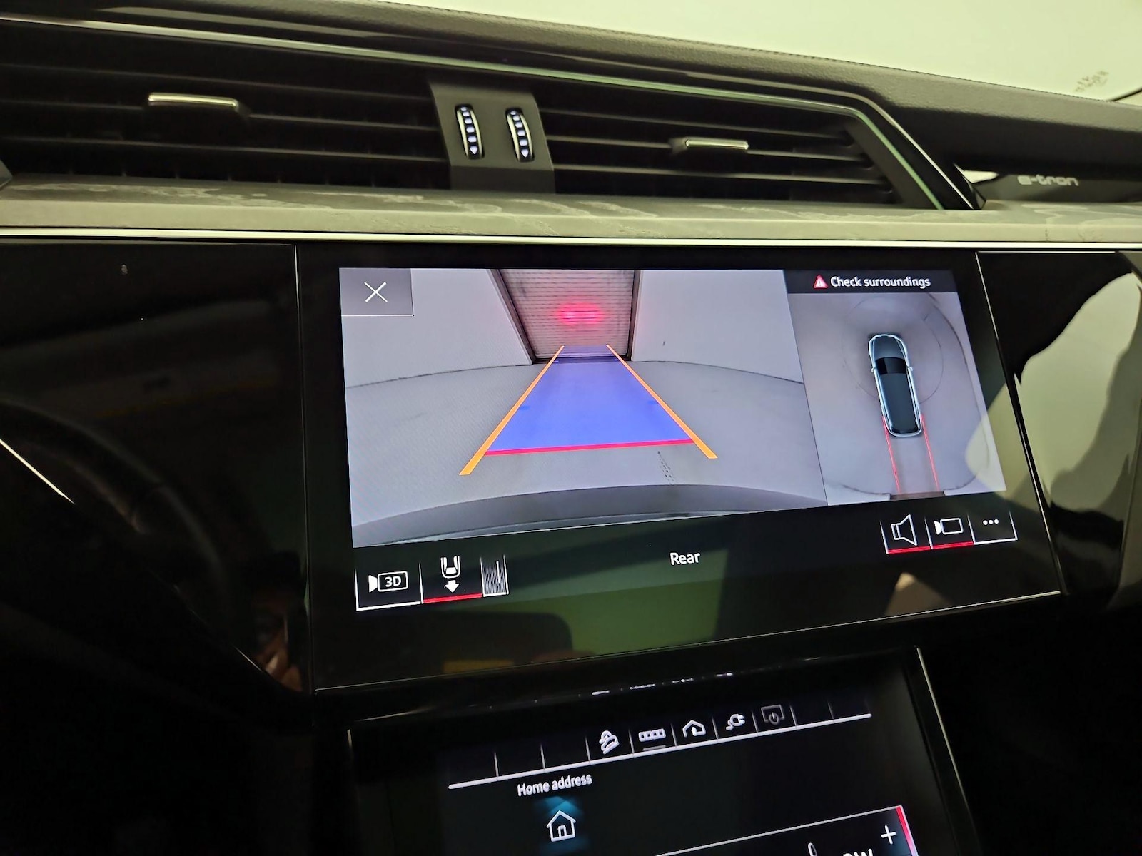 2024 Audi Q8 e-tron Premium Plus - Photo 14
