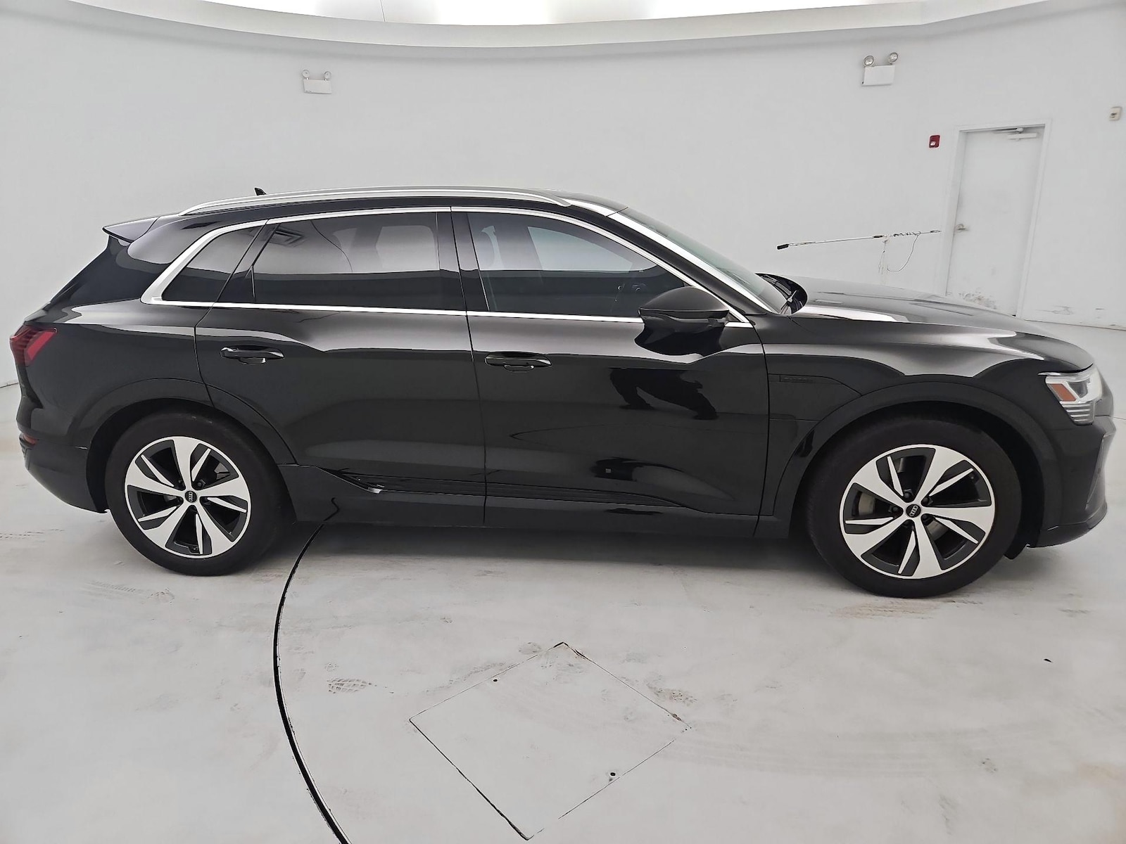2024 Audi Q8 e-tron Premium Plus - Photo 4