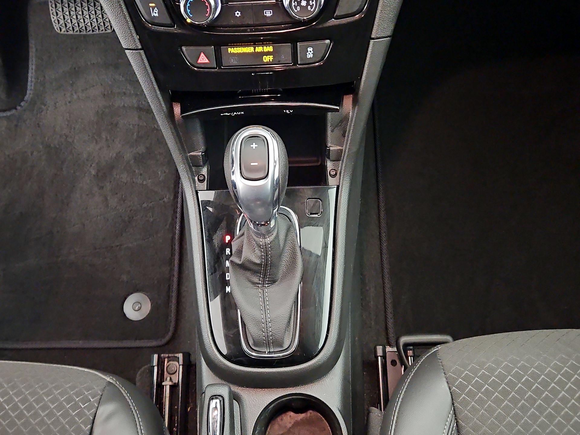 Thumbnail: 2022 Buick Encore - 15