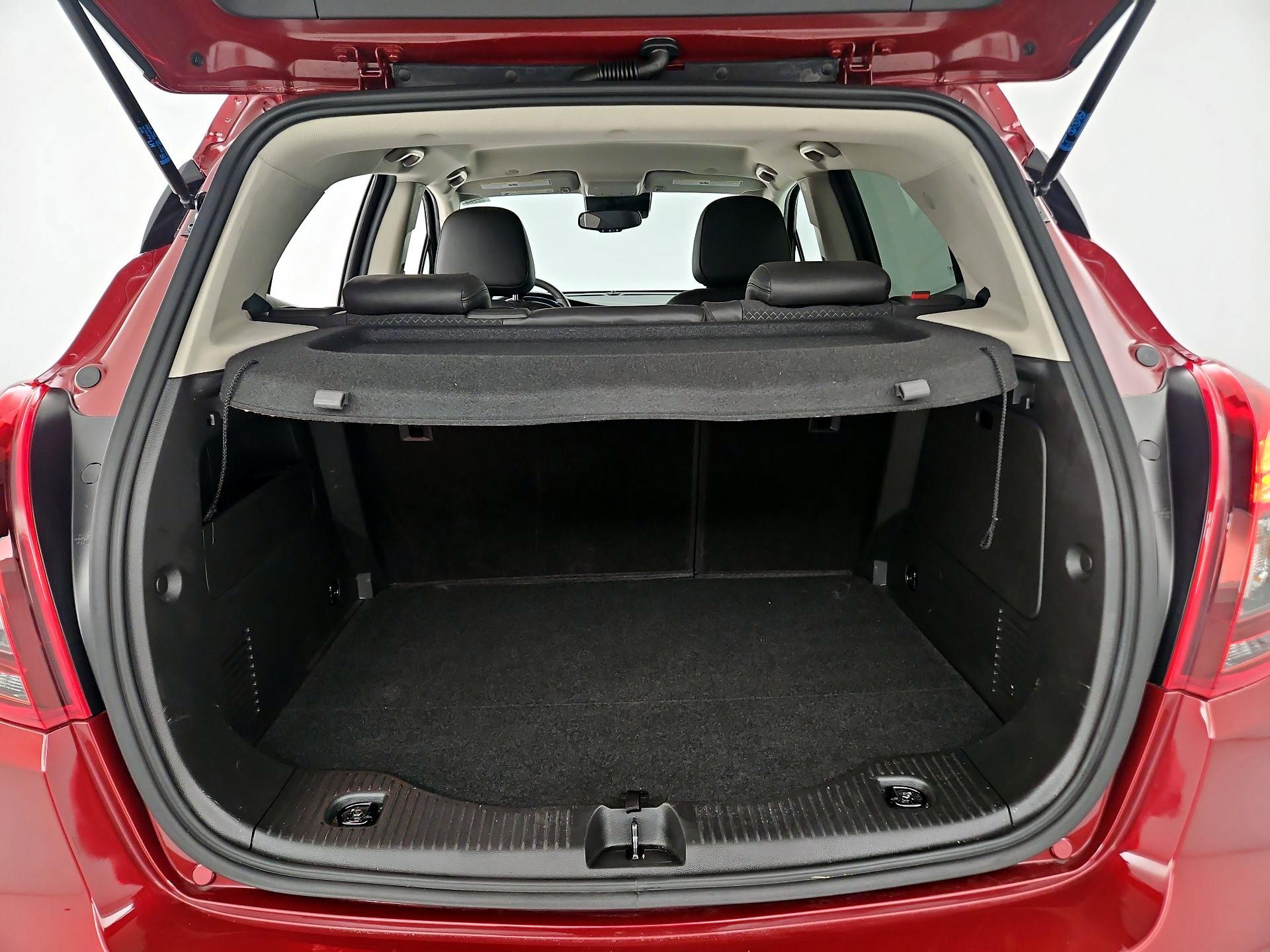 Thumbnail: 2022 Buick Encore - 18