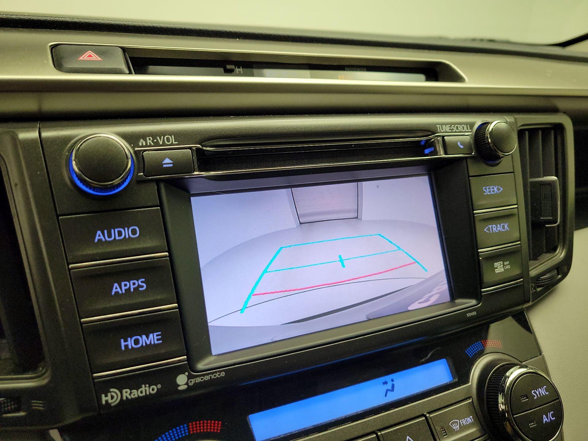 Thumbnail: 2015 Toyota RAV4 - 15