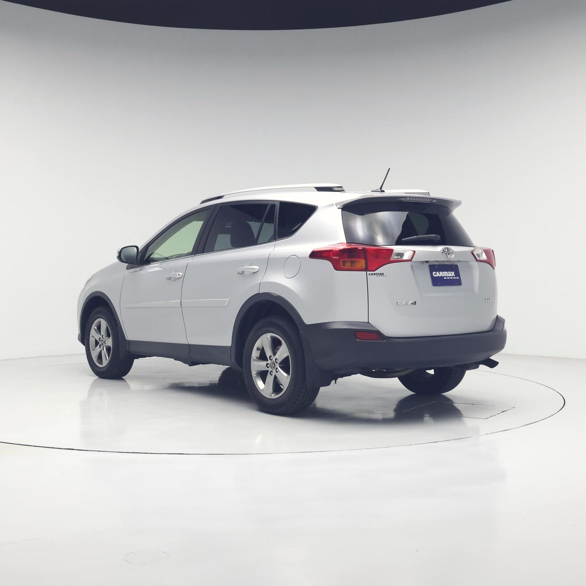 Thumbnail: 2015 Toyota RAV4 - 2