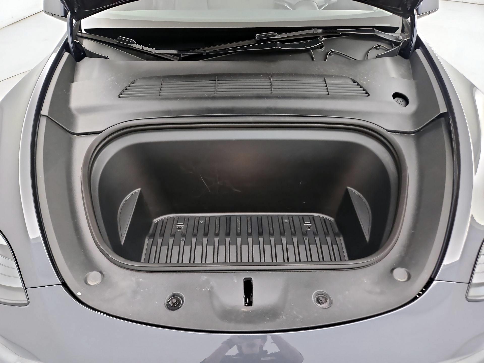Thumbnail: 2023 Tesla Model Y - 19