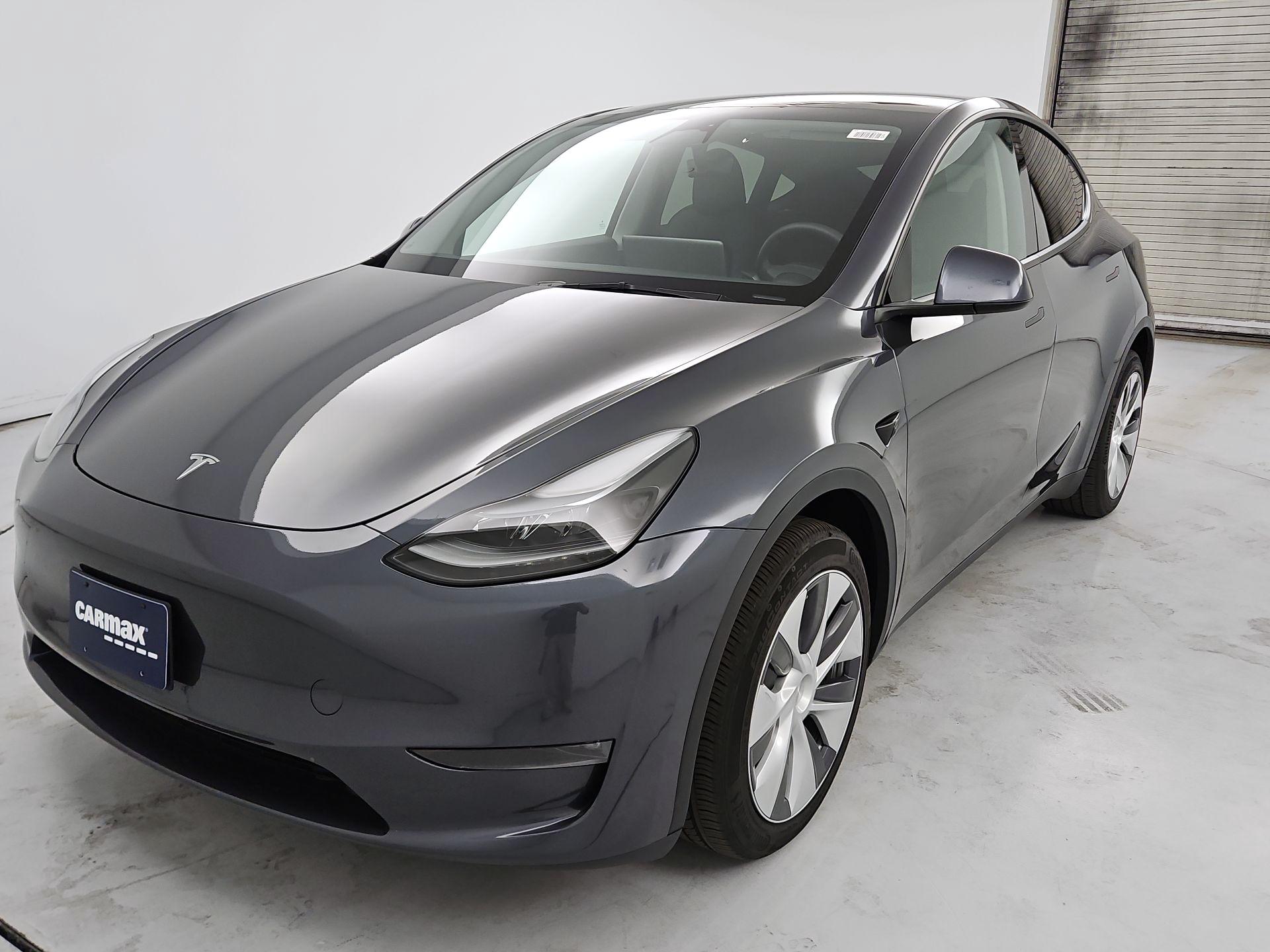 Thumbnail: 2023 Tesla Model Y - 3