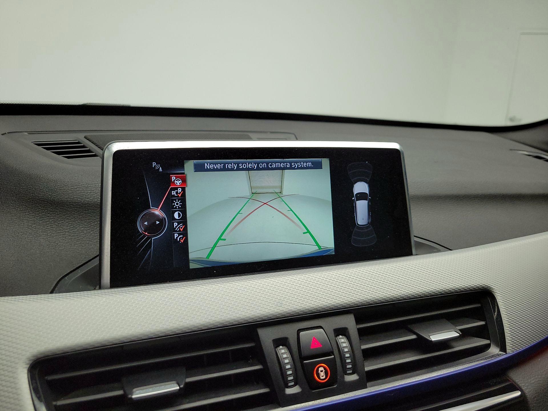 Thumbnail: 2017 BMW X1 - 14