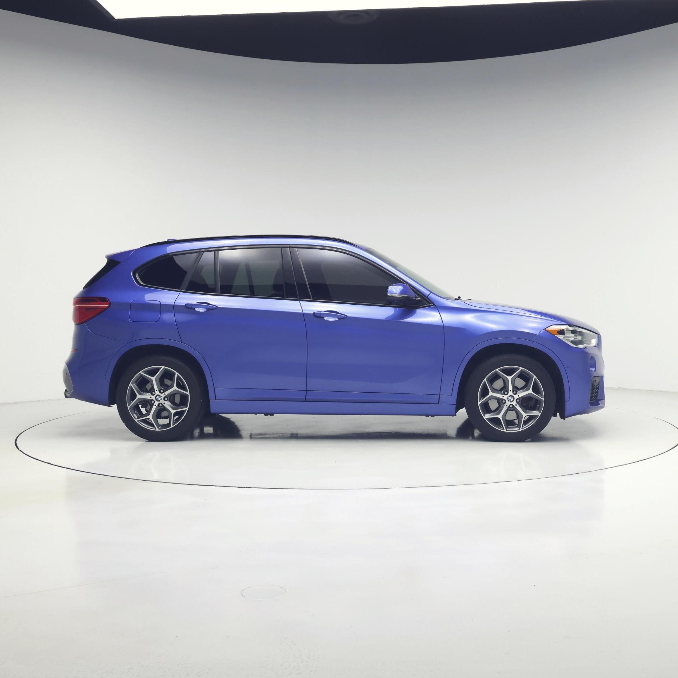 Thumbnail: 2017 BMW X1 - 7